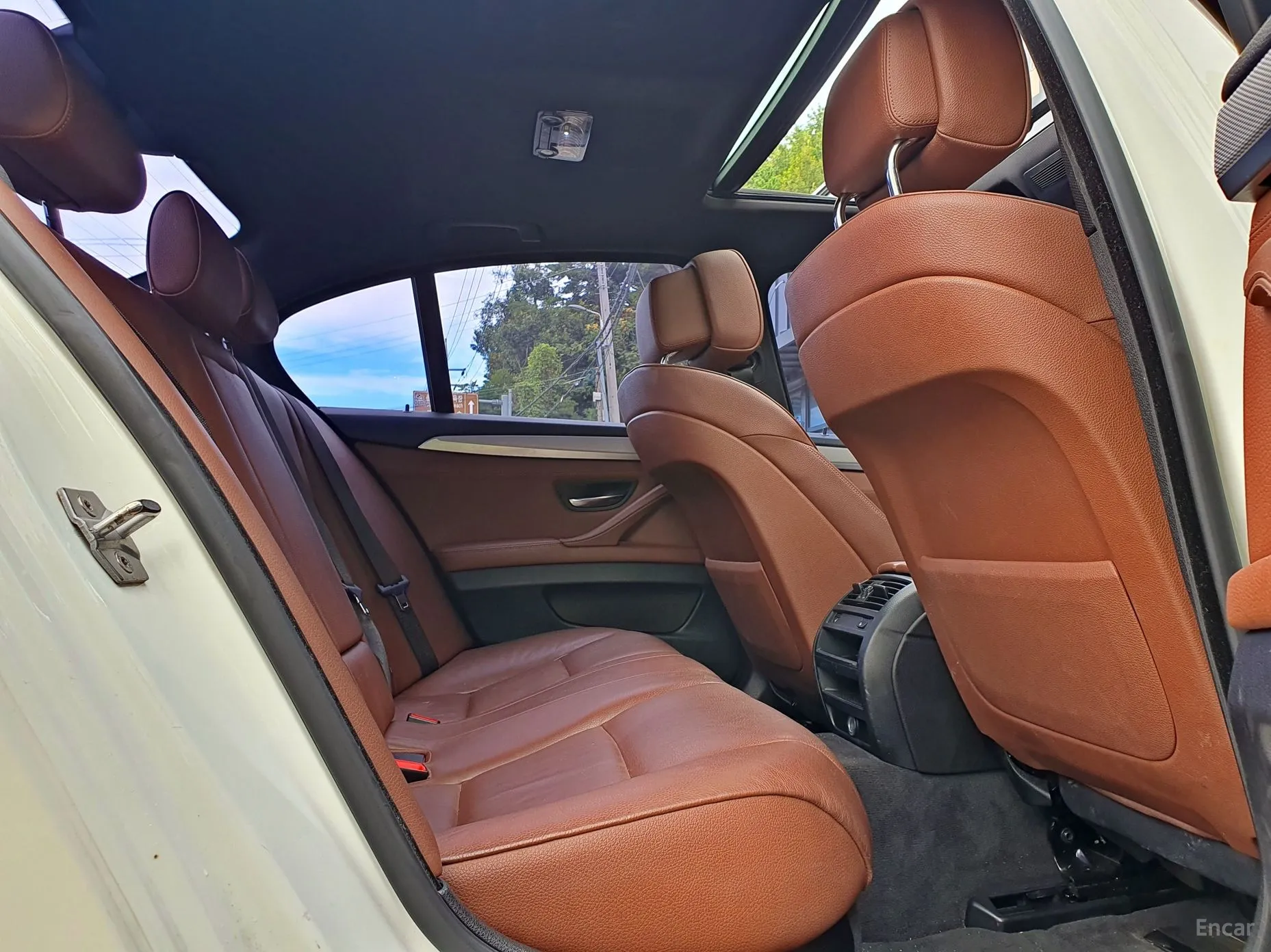 BMW 5 Series (F10) превью 7