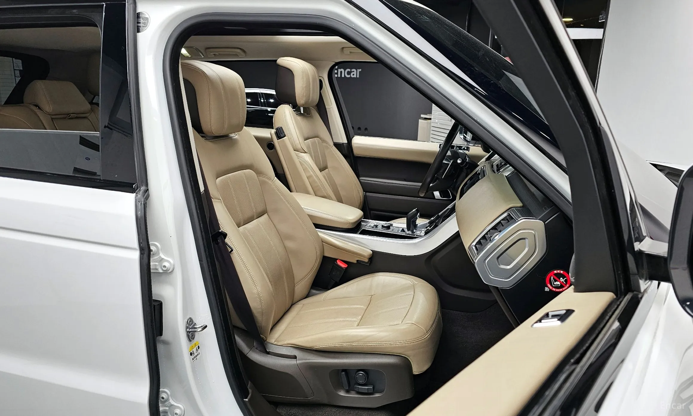 Land Rover Range Rover Sport 2nd Generation превью 12