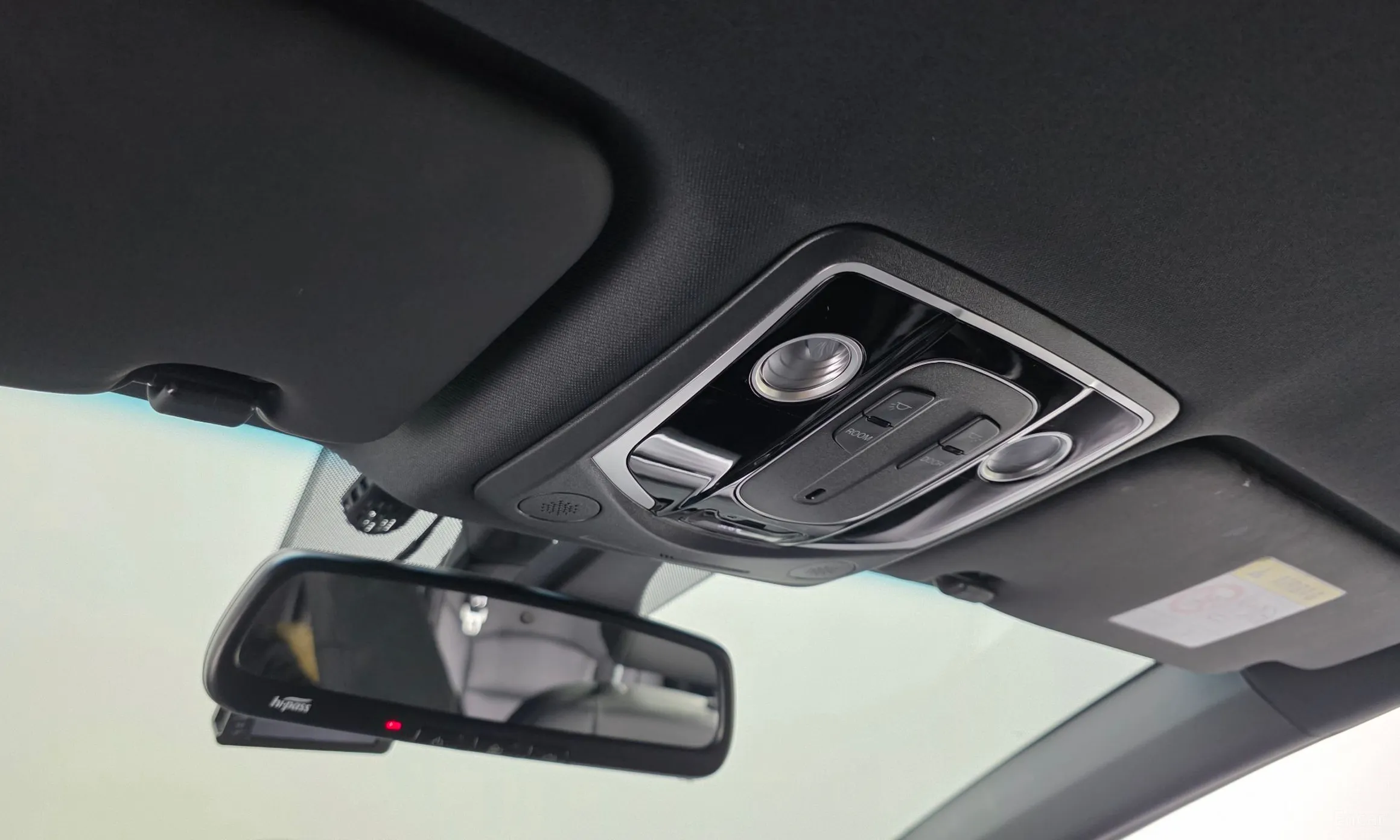 KG Mobility (SsangYong) Torres превью 18