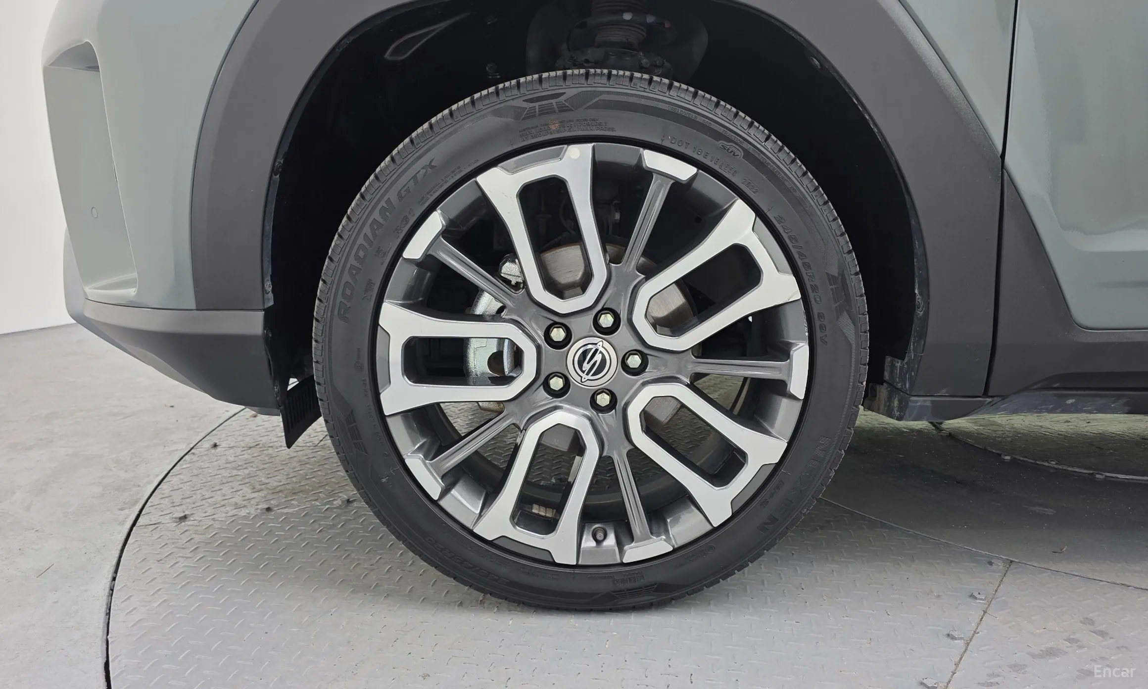 KG Mobility (SsangYong) Torres превью 5