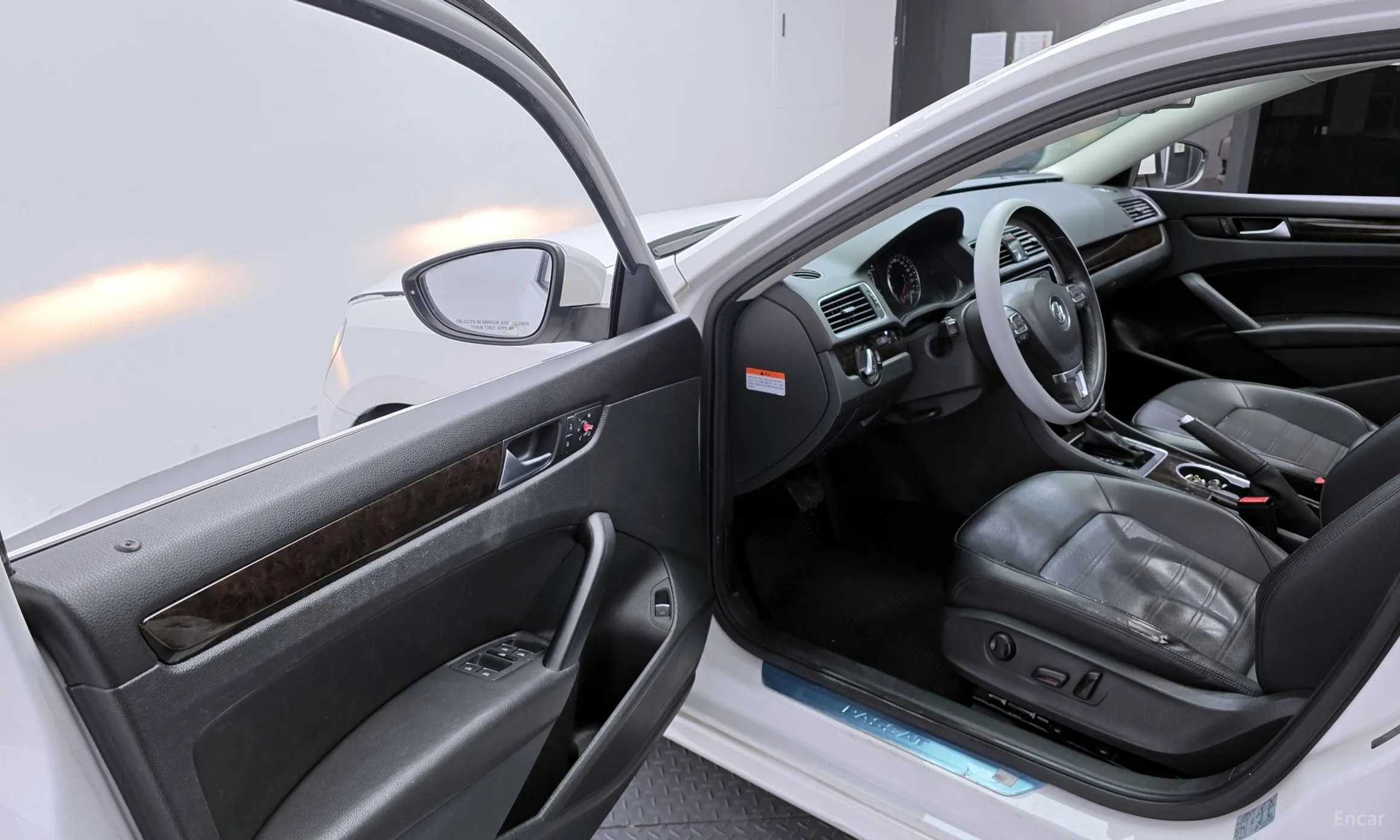 Volkswagen The New Passat превью 11