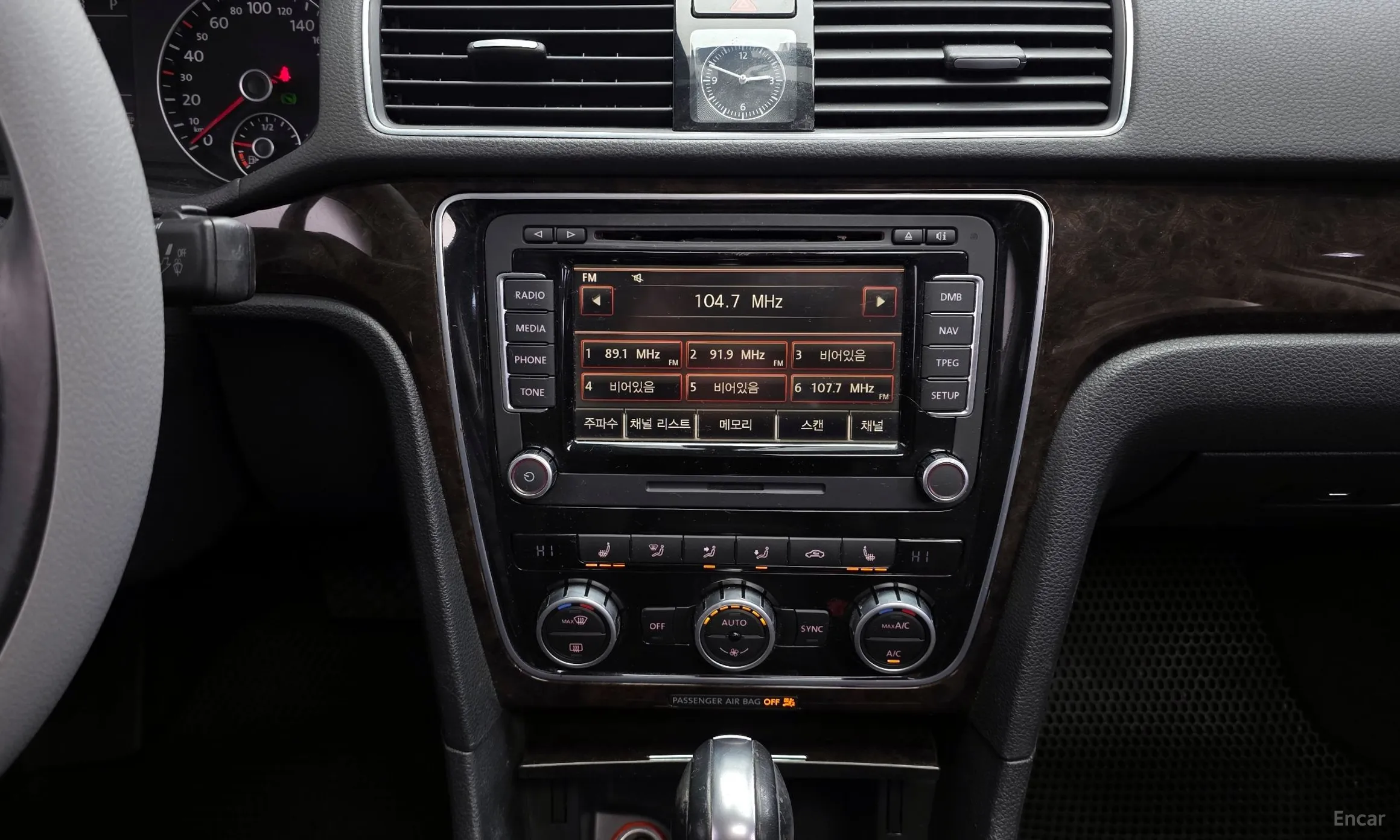 Volkswagen The New Passat превью 15
