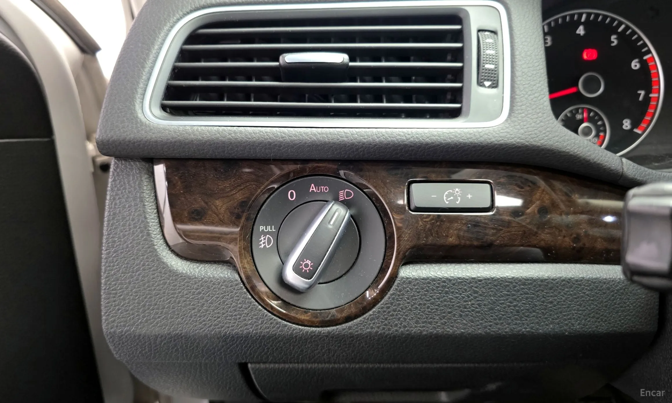 Volkswagen The New Passat превью 17