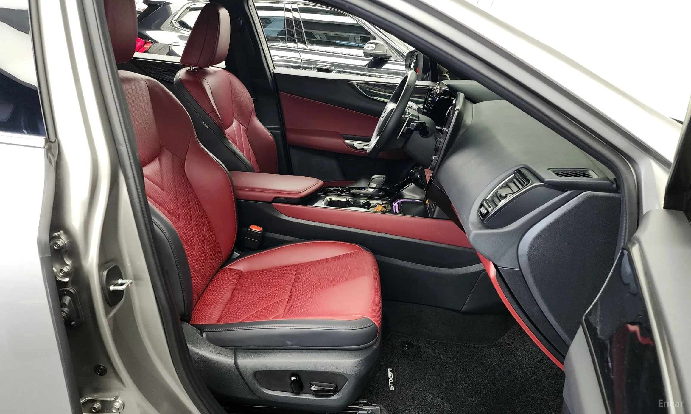 Lexus NX450h + 2nd Gen превью 10