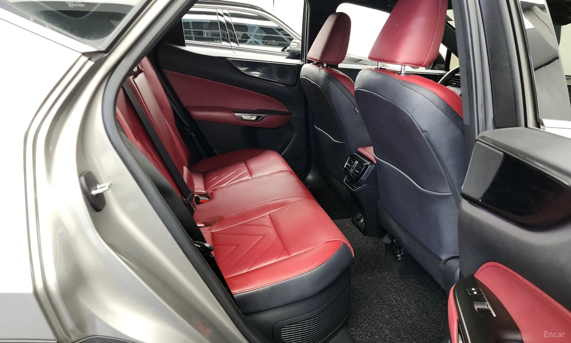 Lexus NX450h + 2nd Gen превью 12