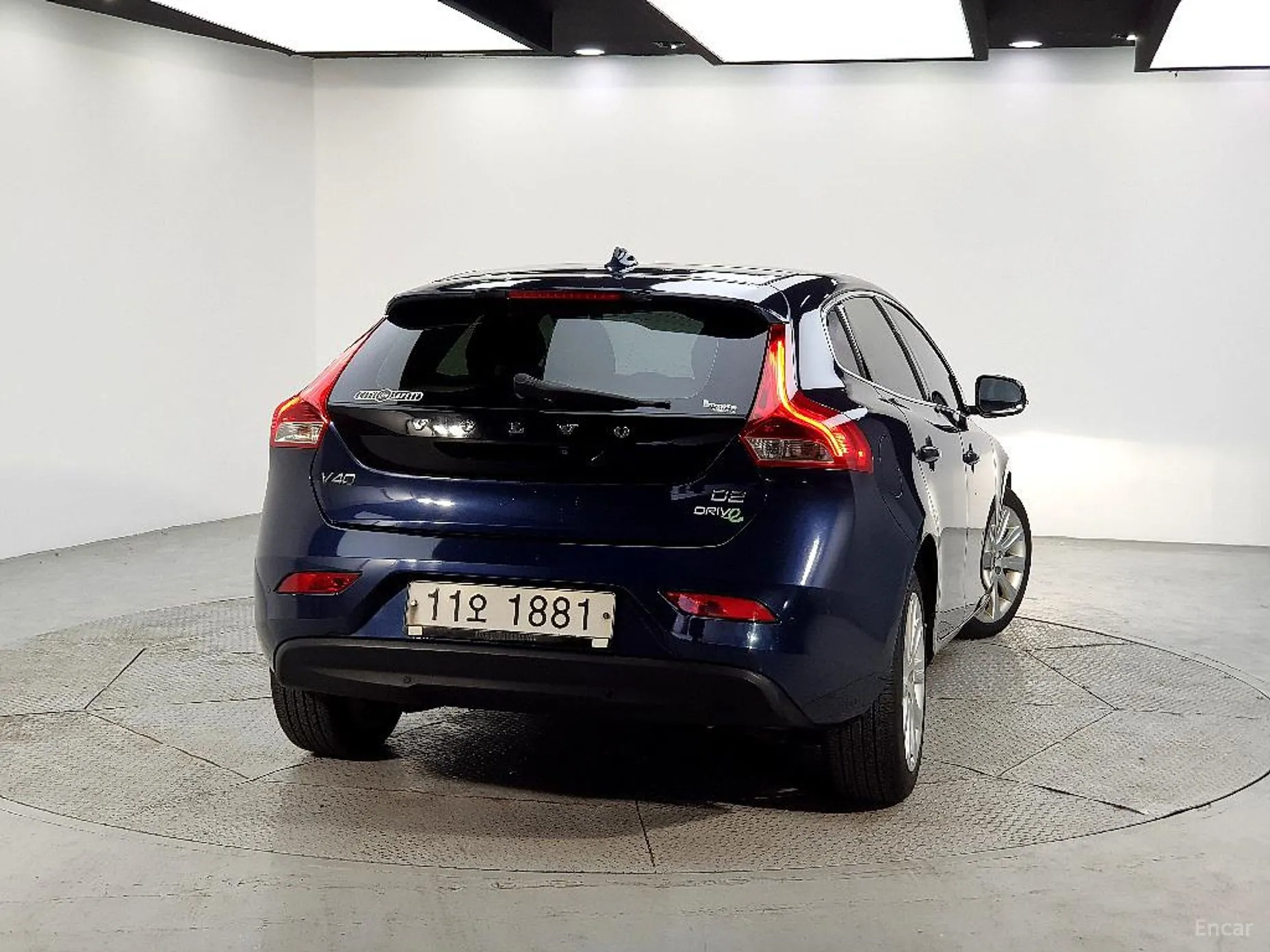 Volvo V40 превью 3