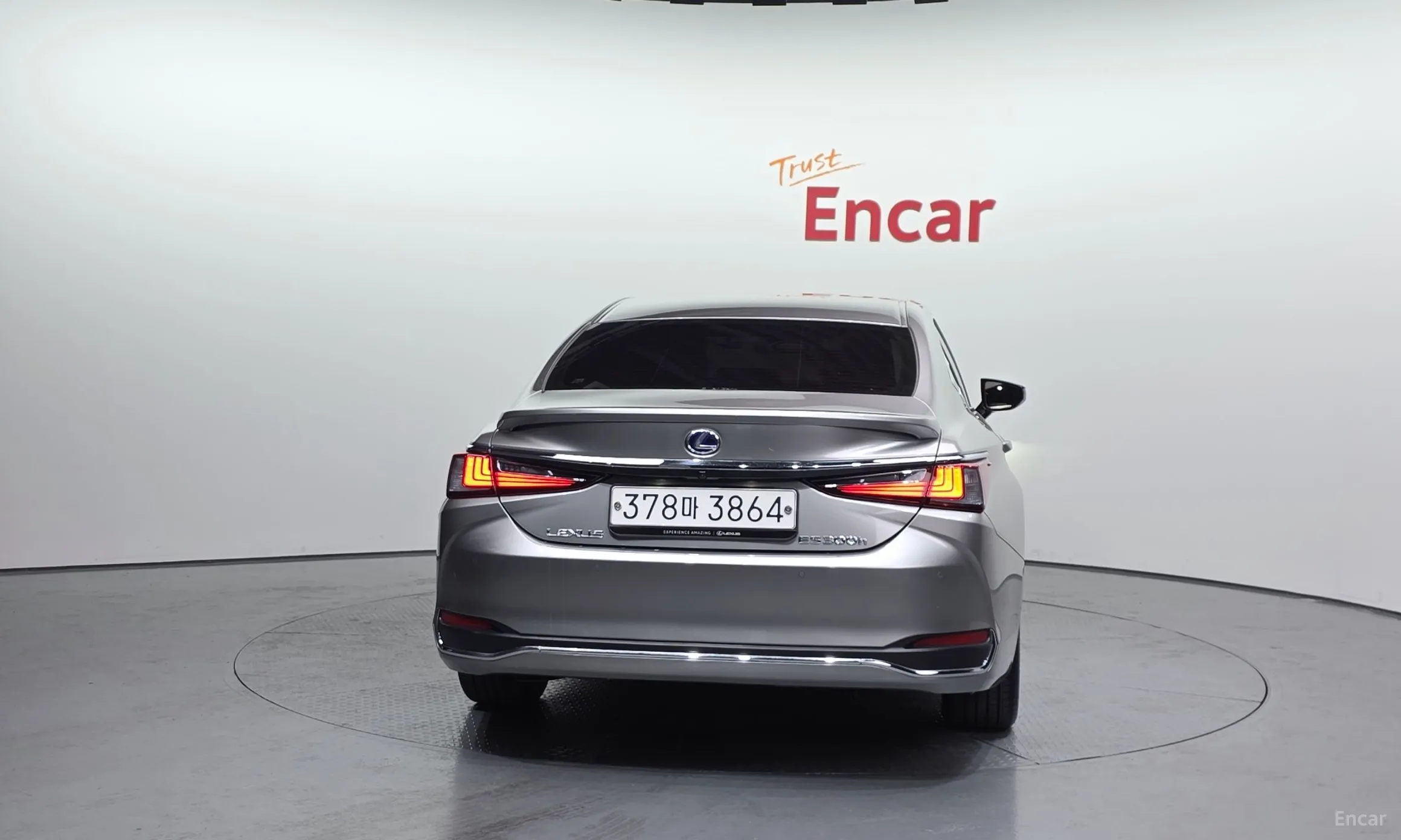 Lexus ES300h 7th Generation превью 4