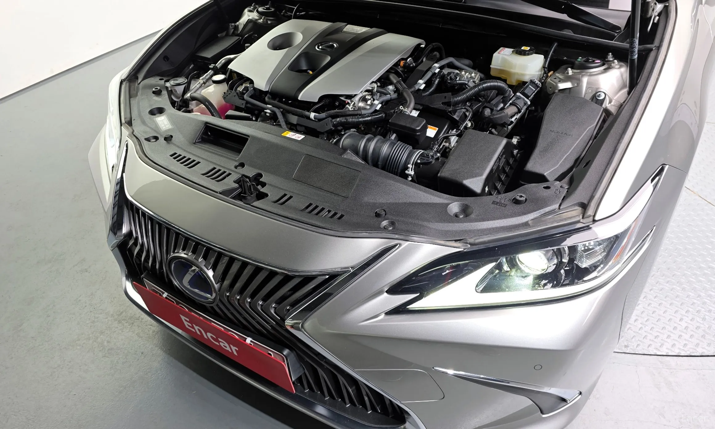 Lexus ES300h 7th Generation превью 6