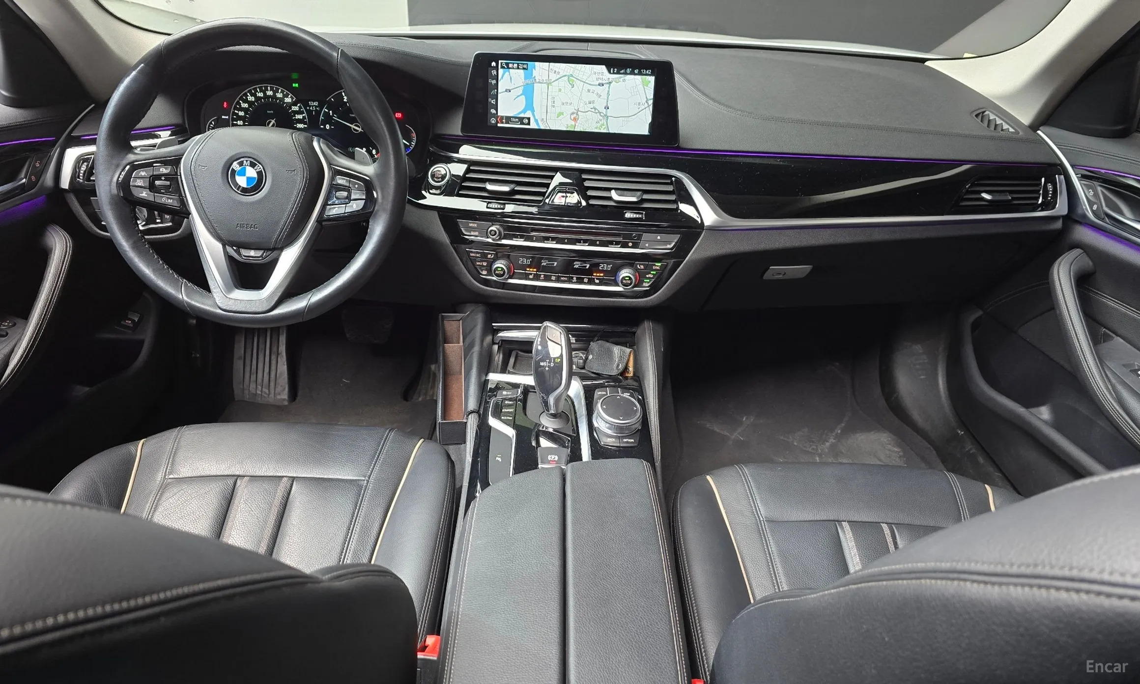 BMW 5 Series (G30) превью 7