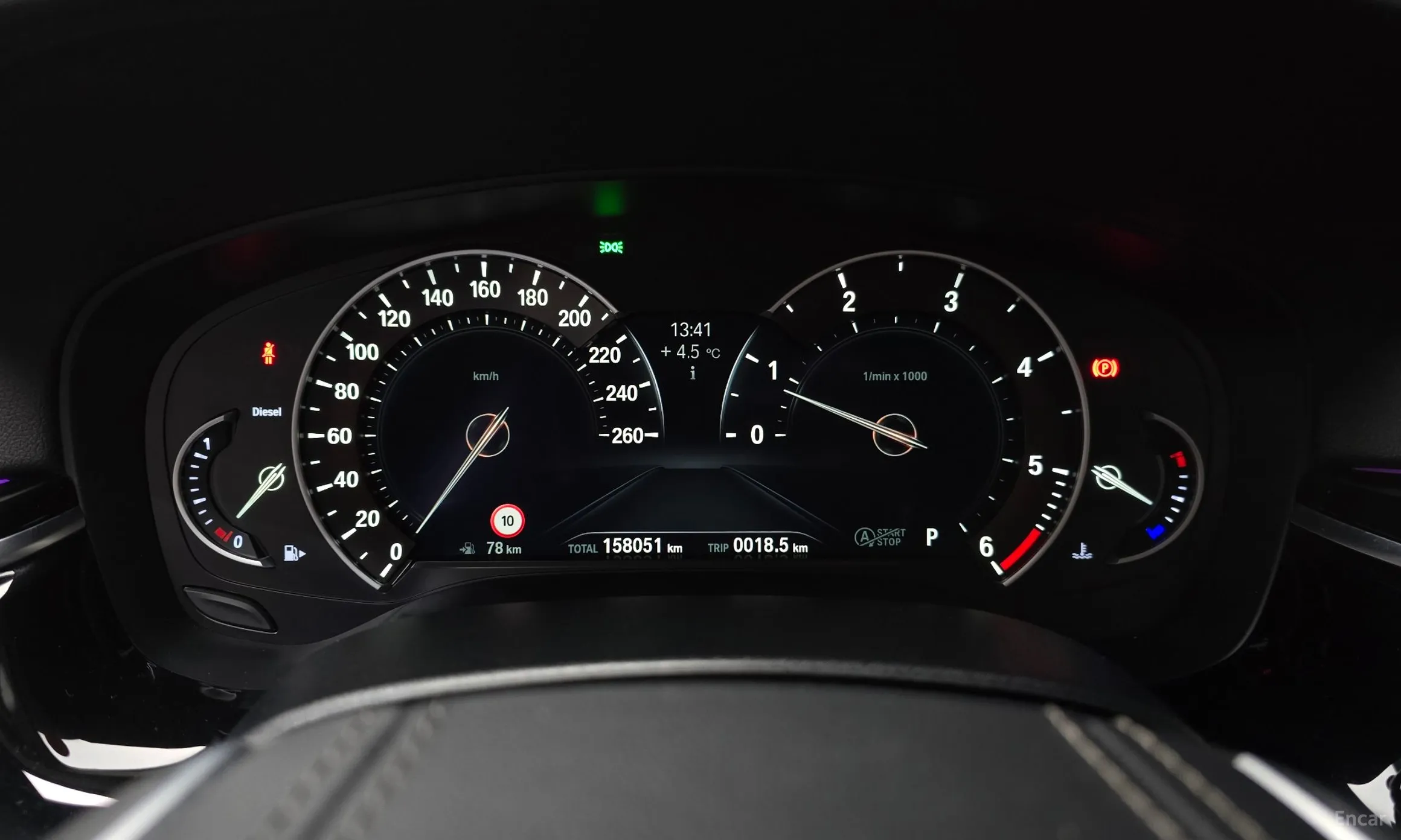 BMW 5 Series (G30) превью 8