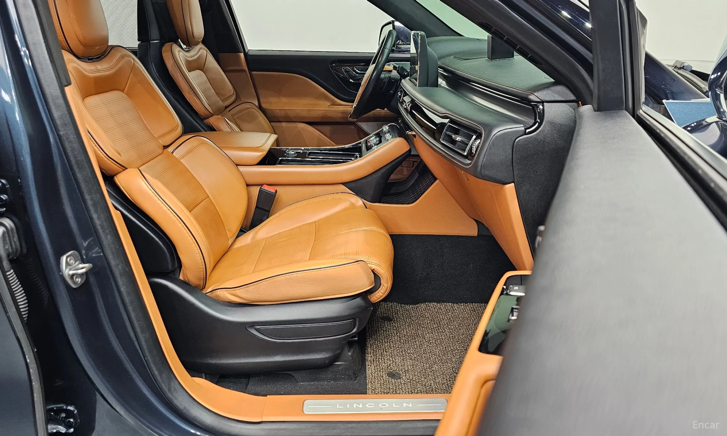 Lincoln Aviator 2nd Generation превью 10