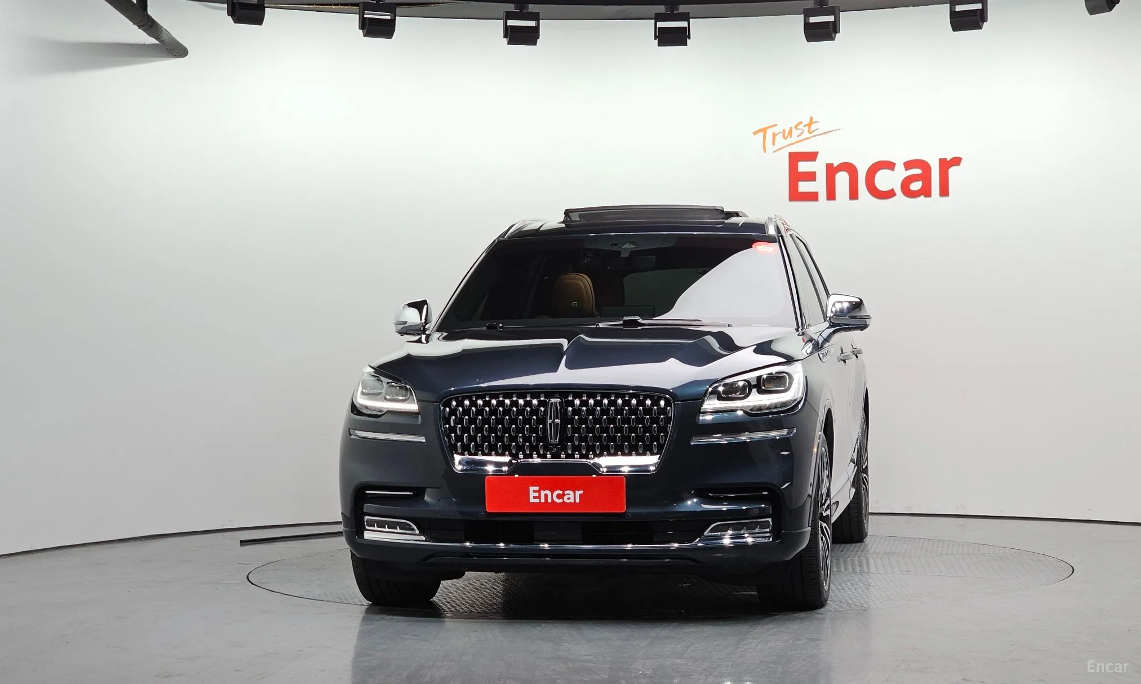 Lincoln Aviator 2nd Generation превью 3