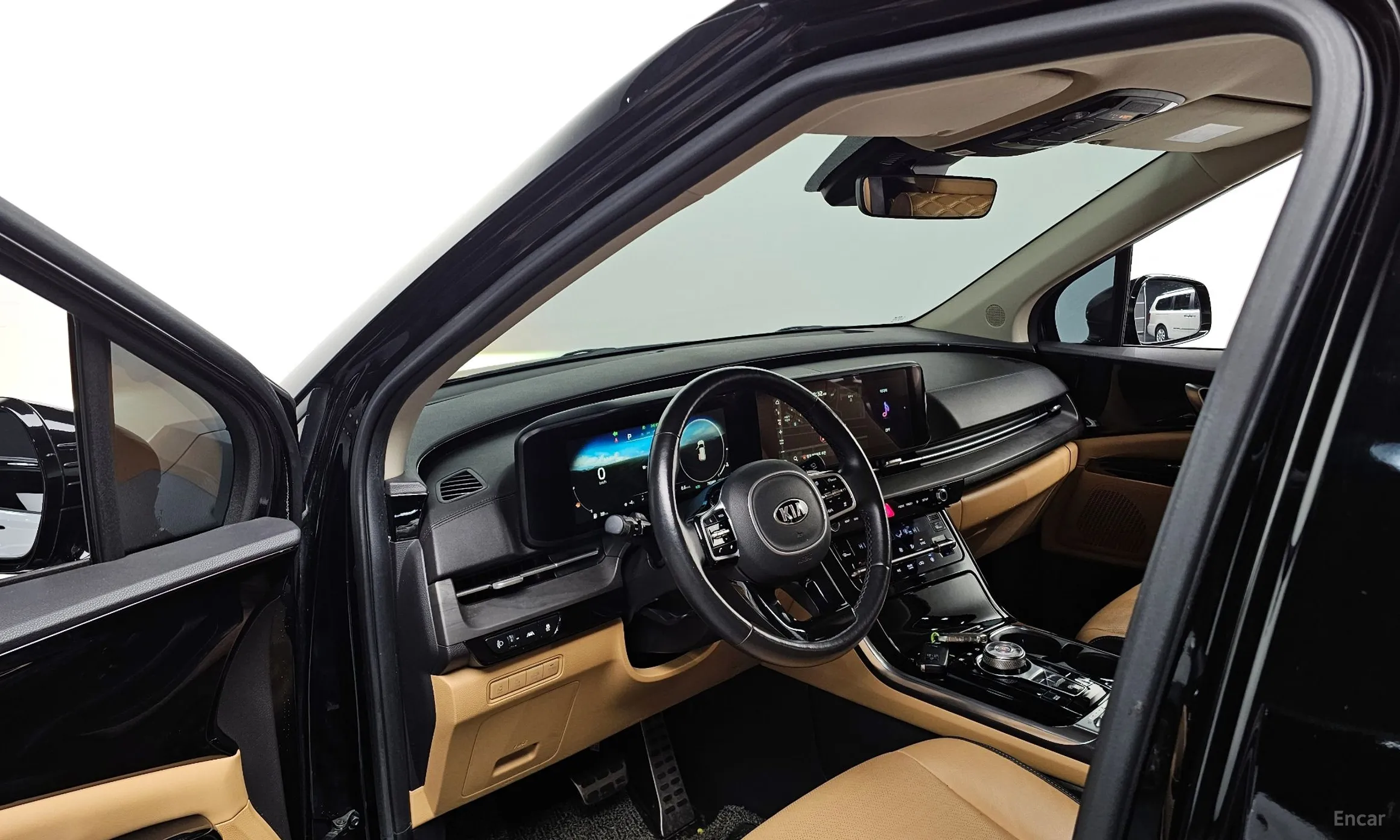 Kia Carnival Gen 4 превью 11
