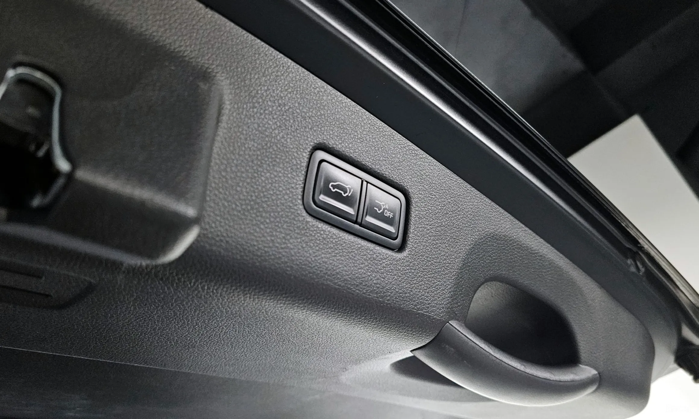 Kia Carnival Gen 4 превью 20