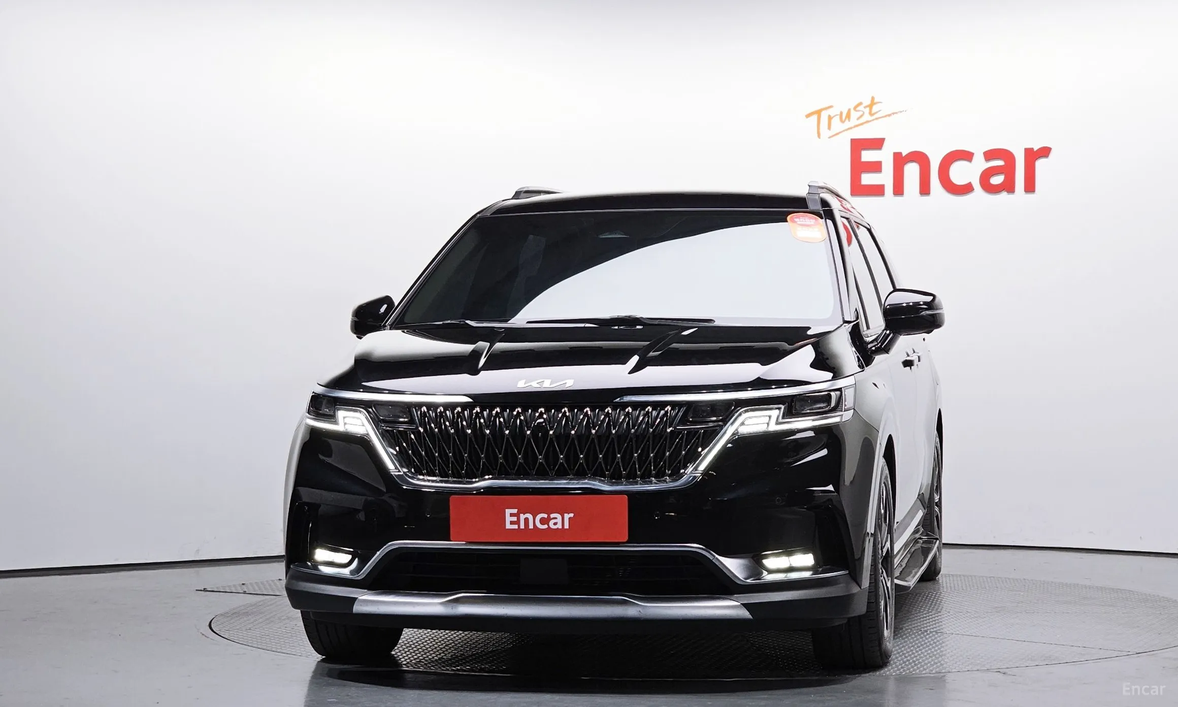 Kia Carnival Gen 4 превью 3