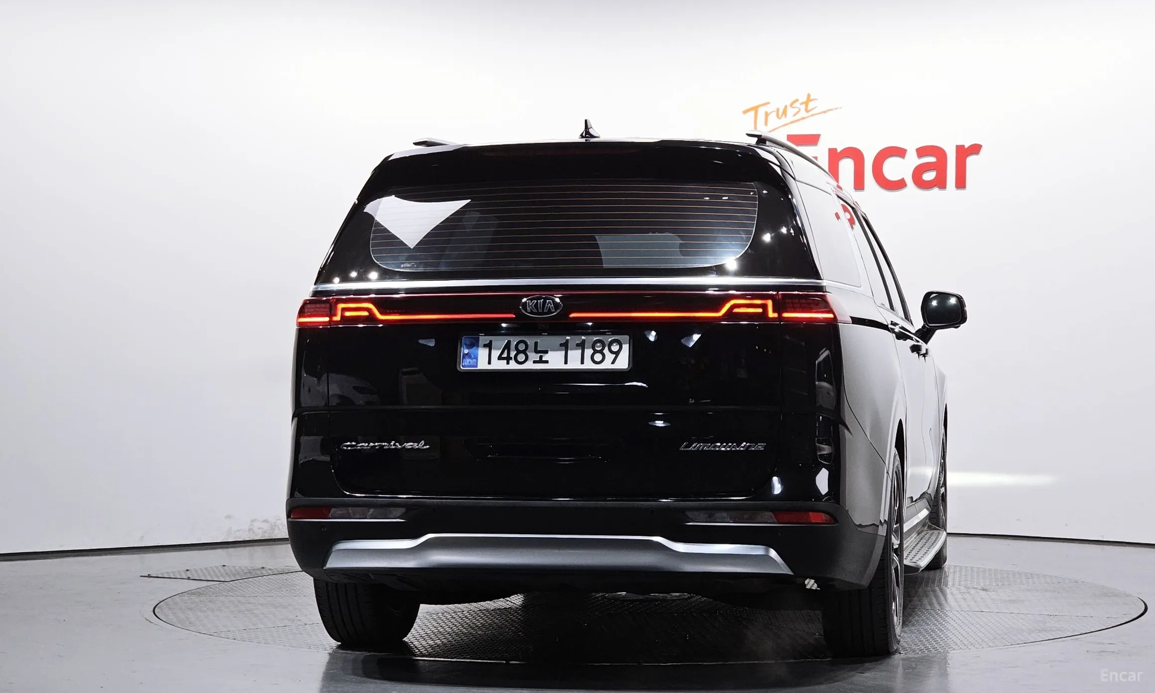 Kia Carnival Gen 4 превью 4