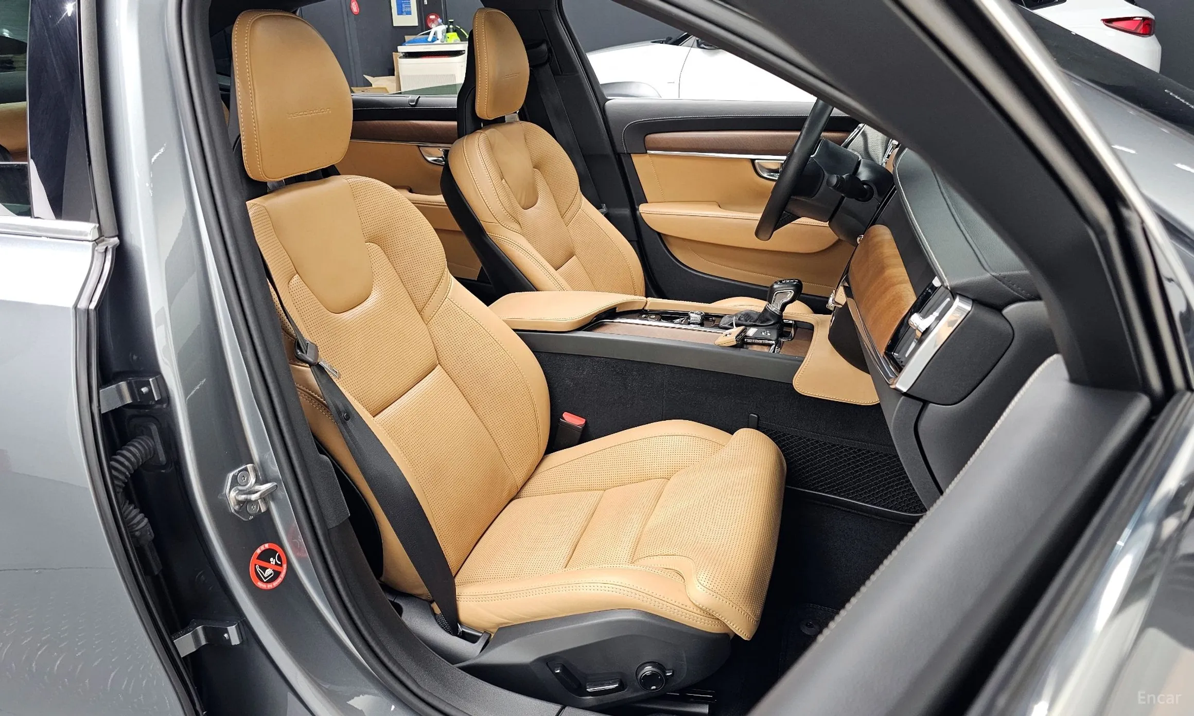 Volvo S90 превью 10