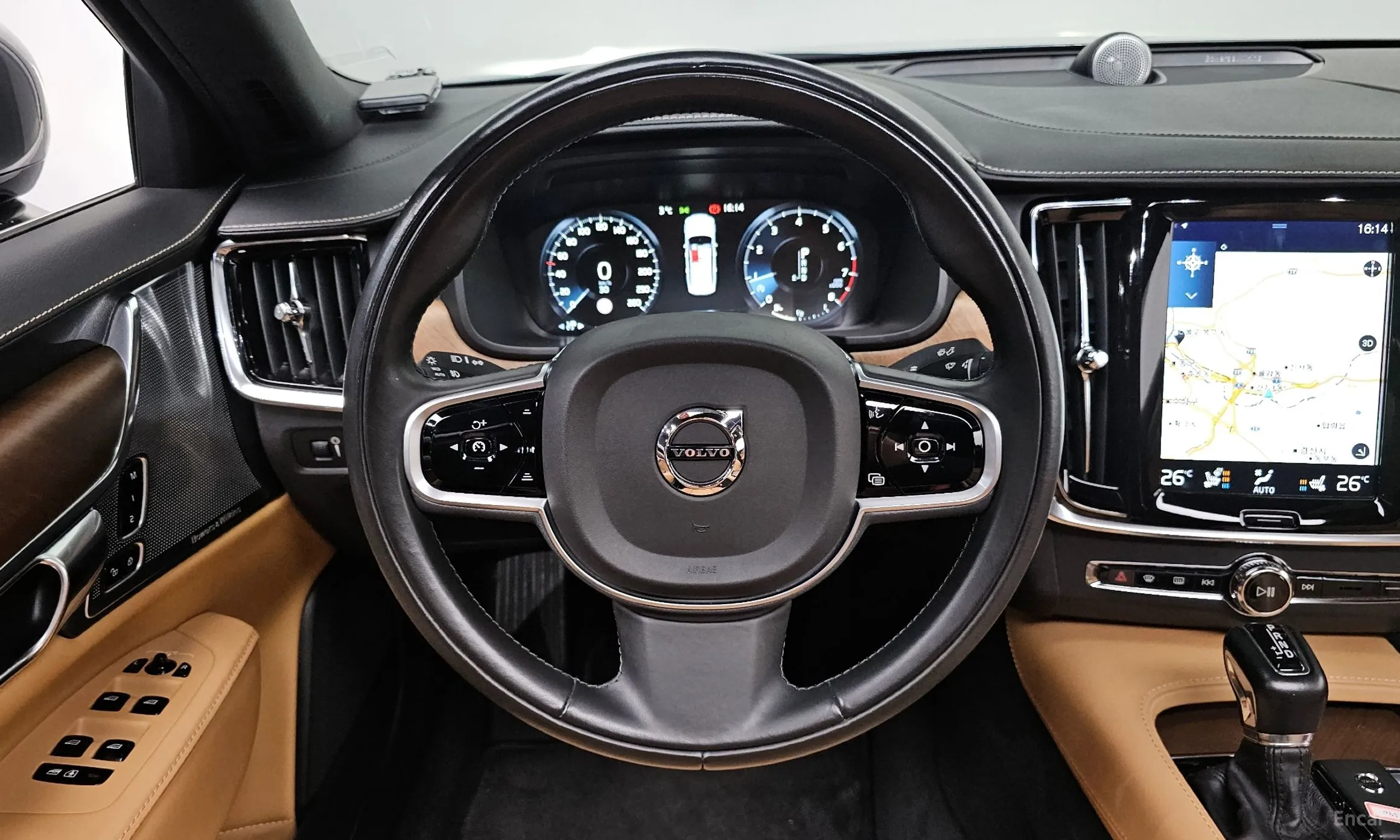 Volvo S90 превью 13