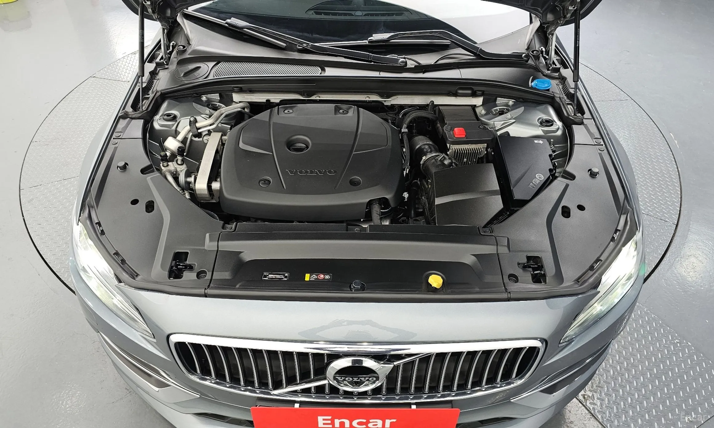 Volvo S90 превью 6