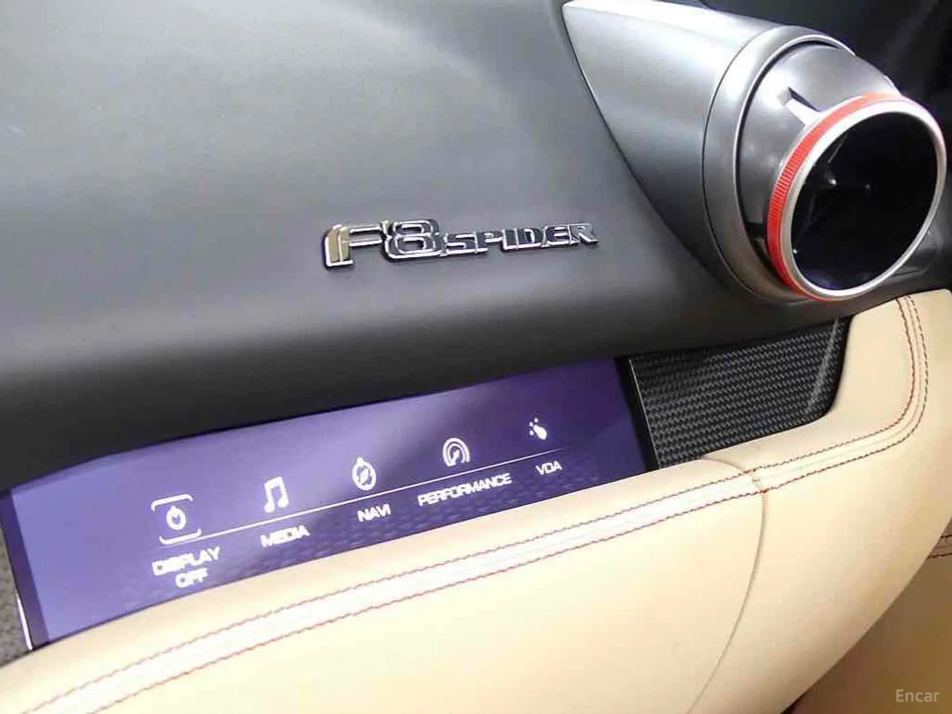 Ferrari F8 Spider превью 11