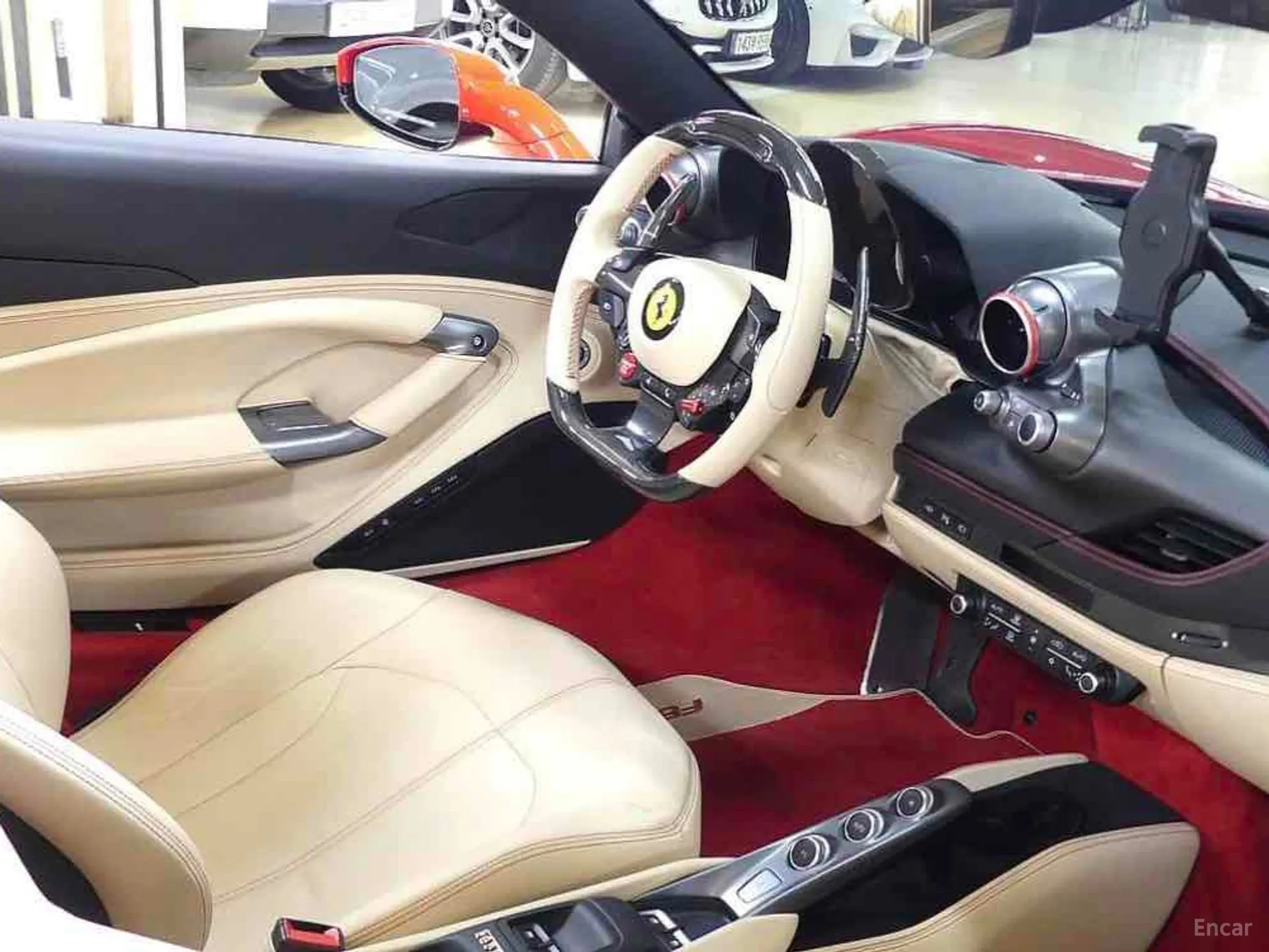Ferrari F8 Spider превью 13