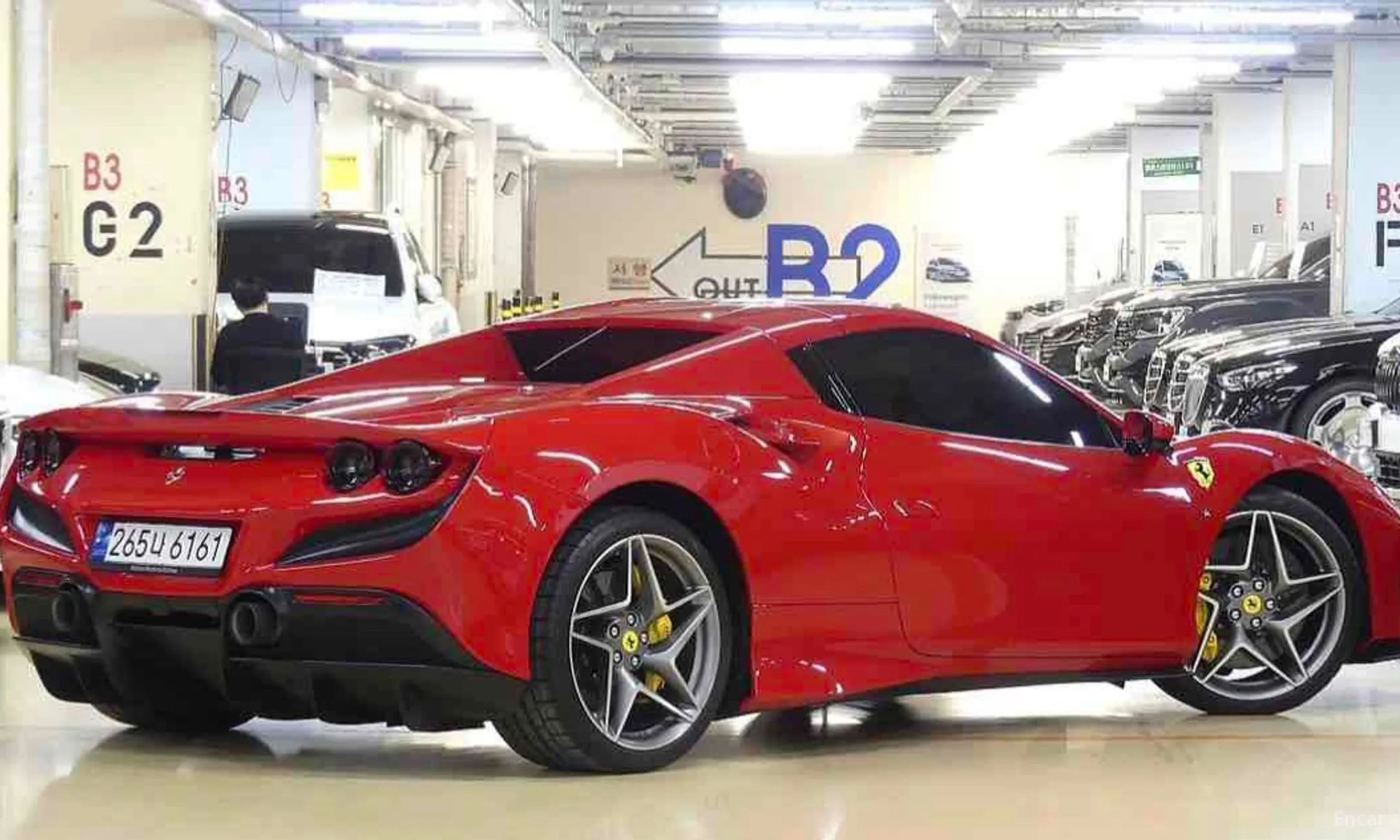 Ferrari F8 Spider превью 3