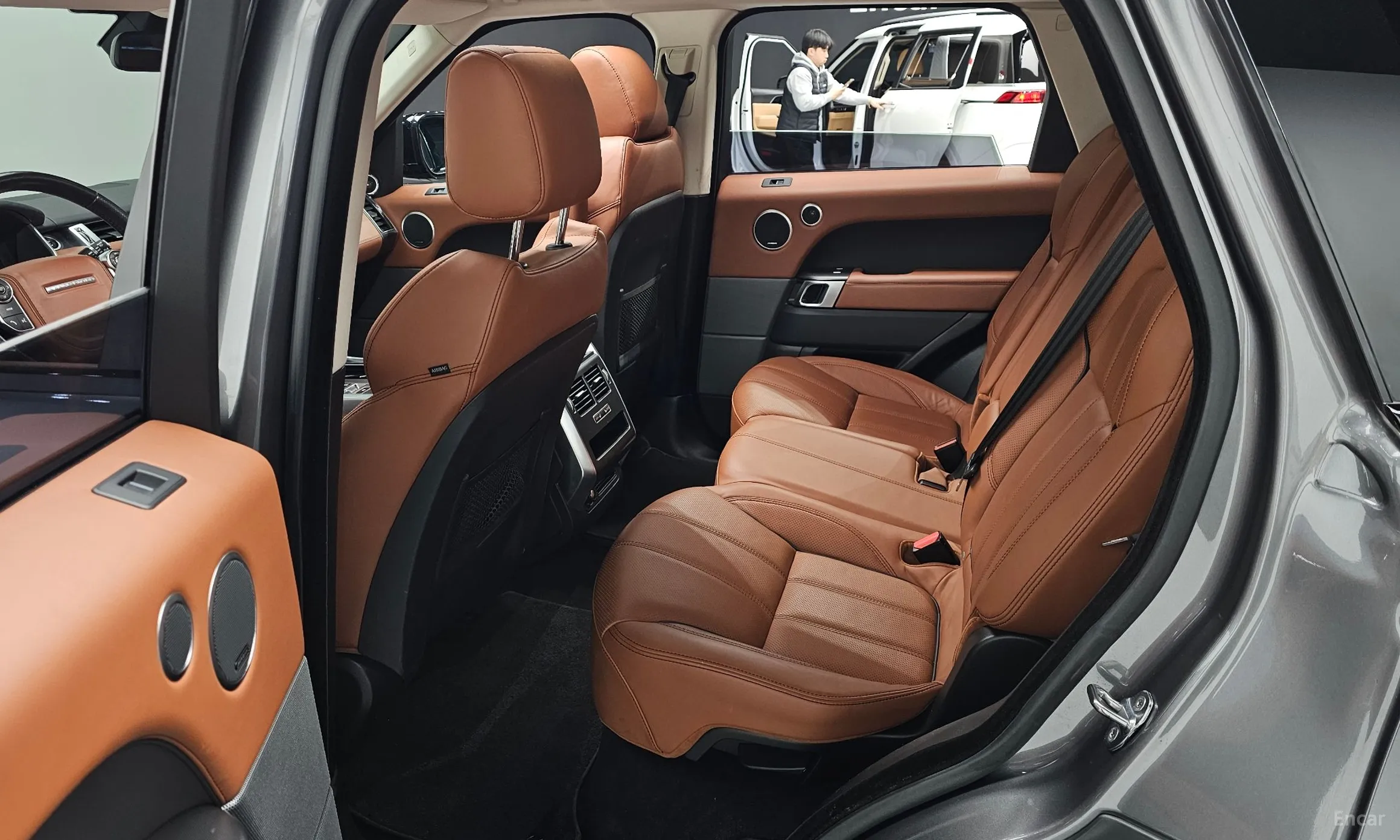 Land Rover Range Rover Sport 2nd Generation превью 12