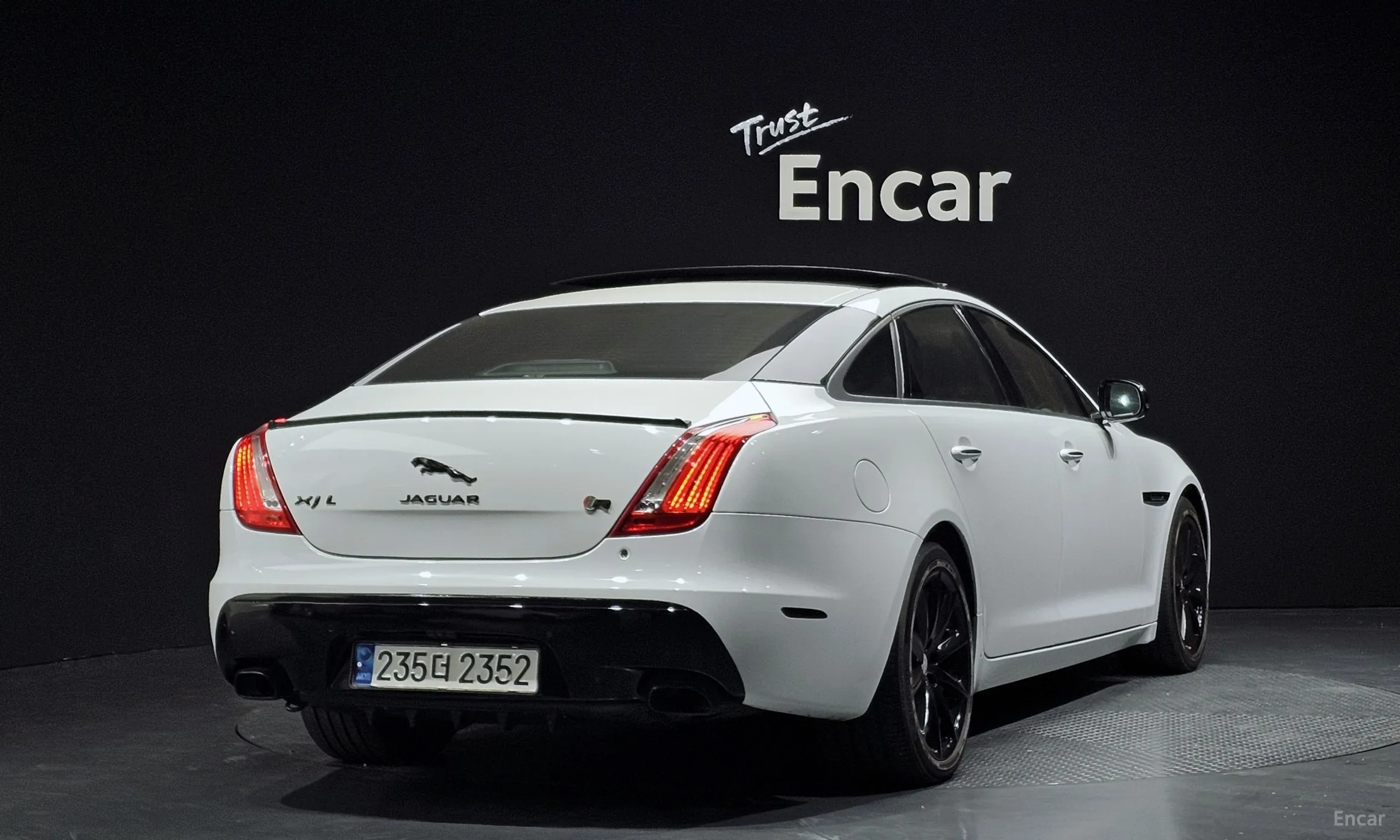 Jaguar All New XJ
