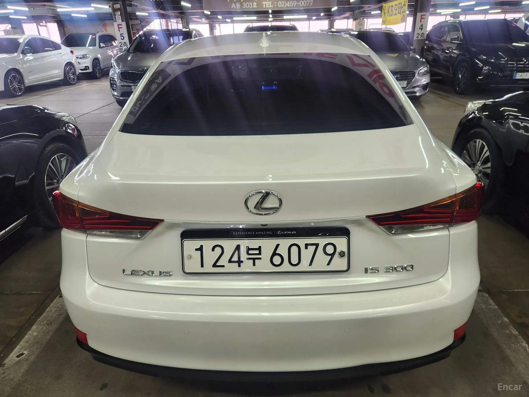 Lexus New IS300 превью 4
