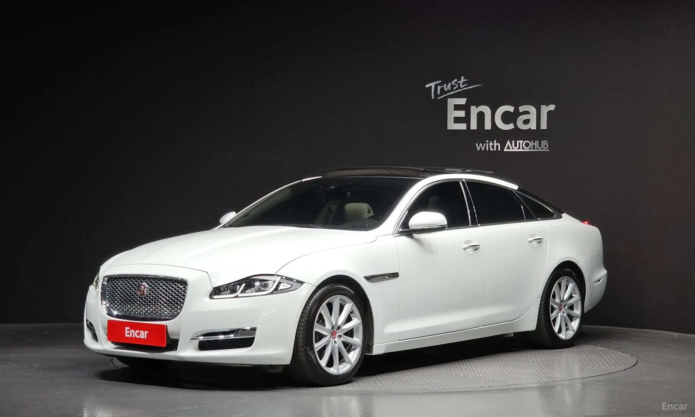 Jaguar All New XJ