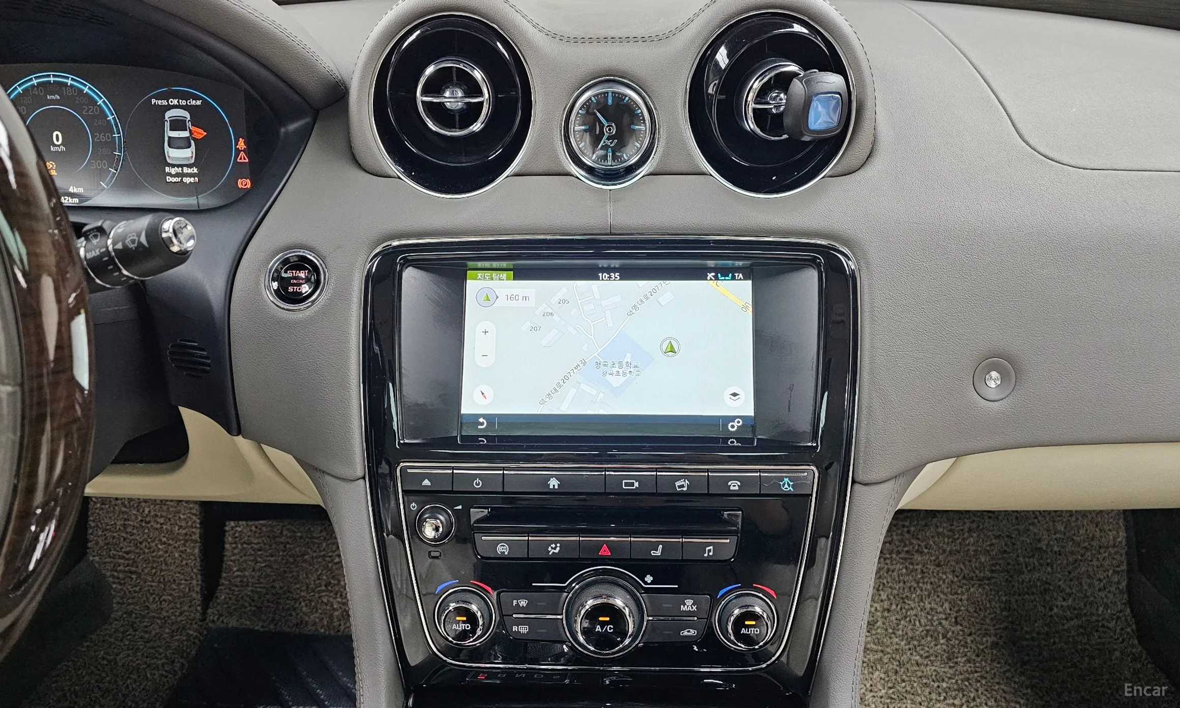 Jaguar All New XJ превью 15