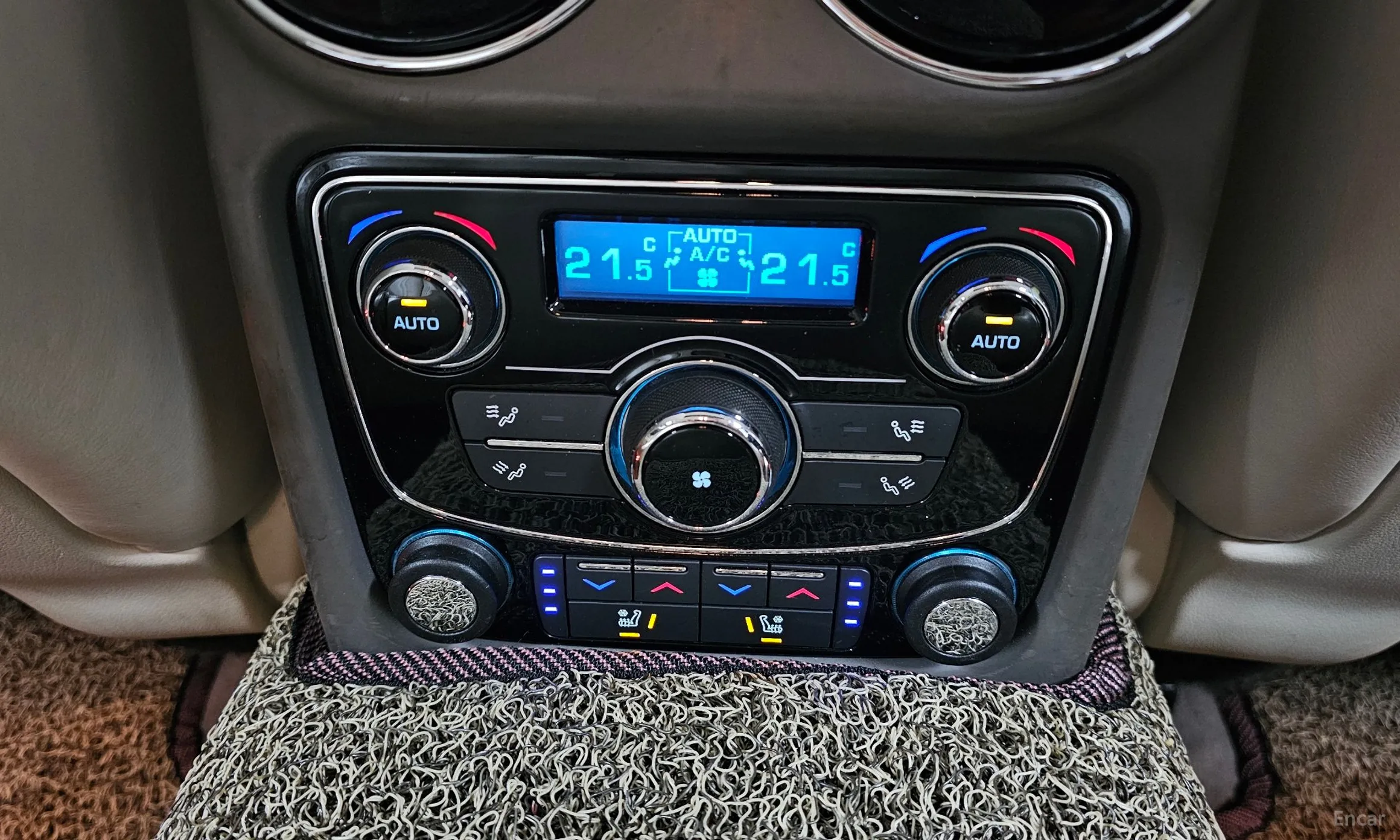 Jaguar All New XJ превью 18