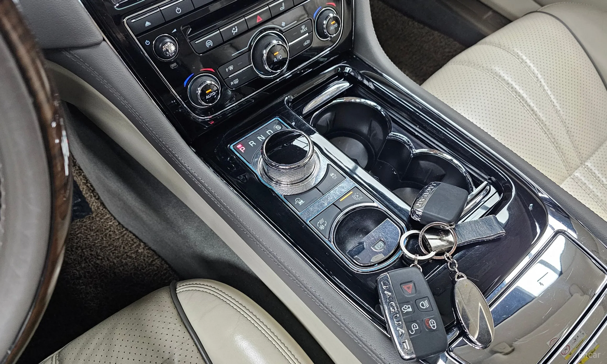 Jaguar All New XJ превью 9