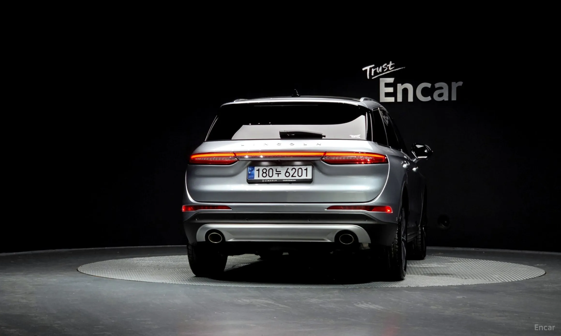 Lincoln Corsair превью 4