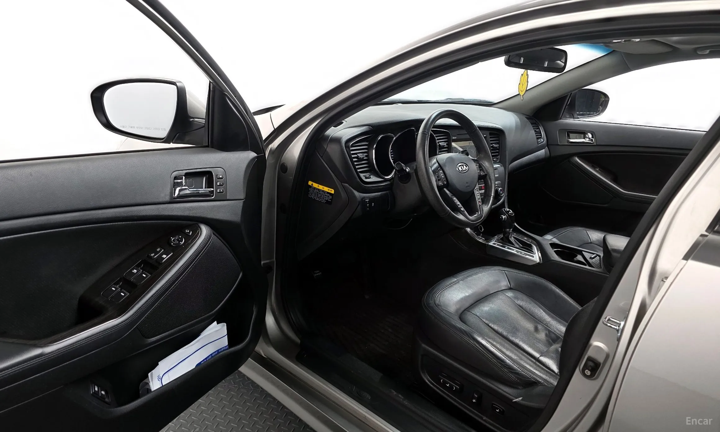 Kia K5 превью 10