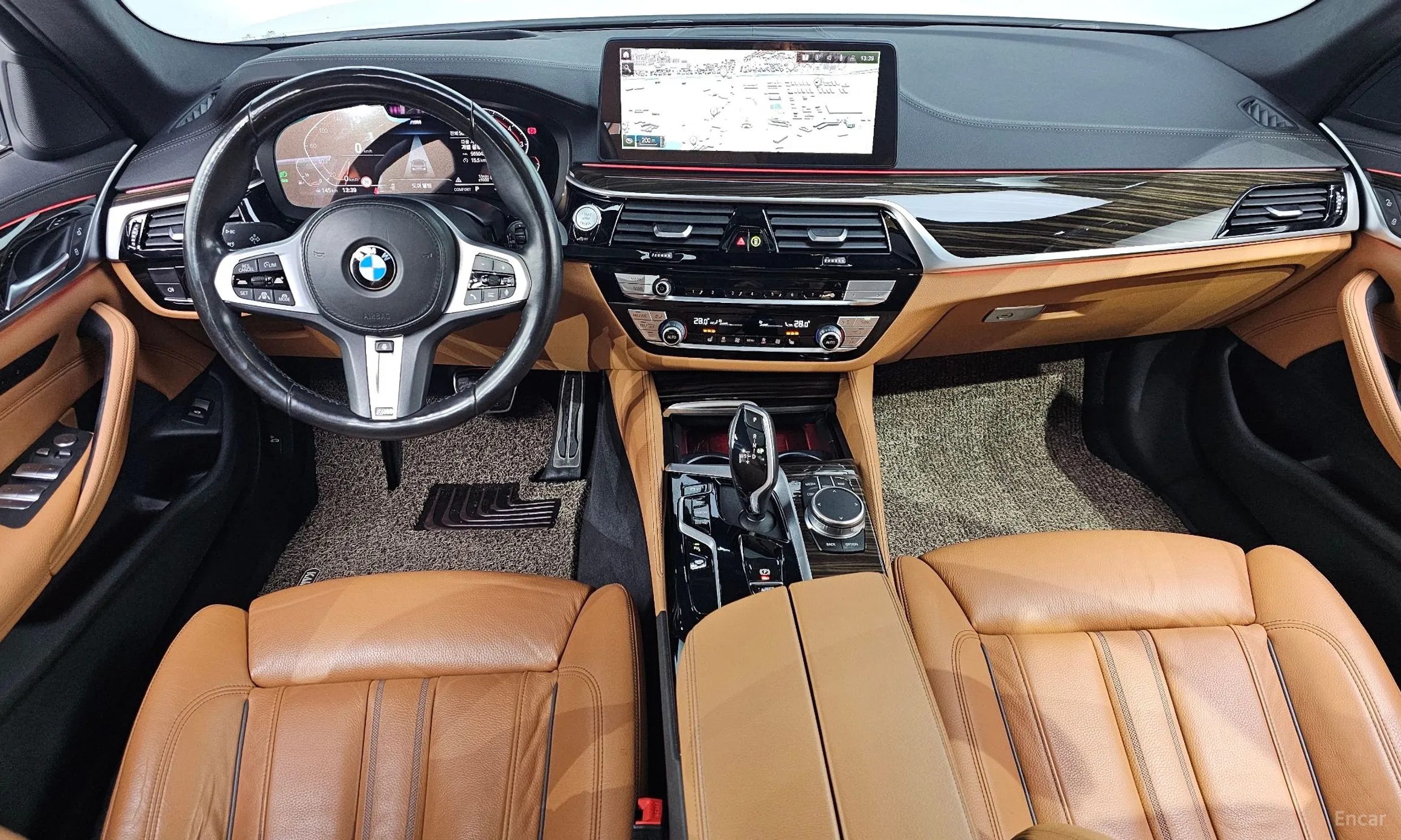 BMW 5 Series (G30) превью 7