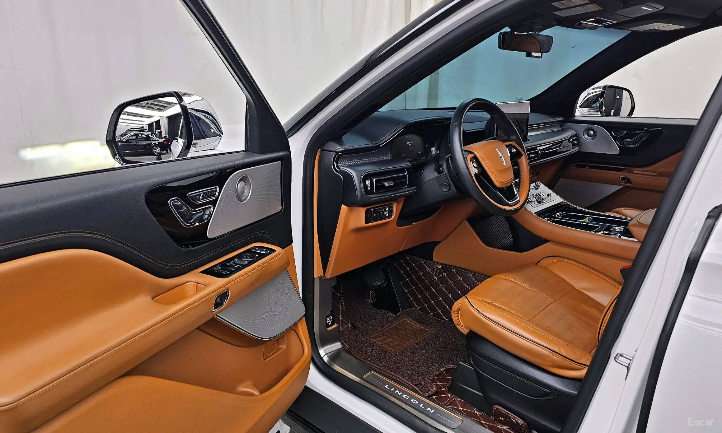 Lincoln Aviator 2nd Generation превью 10