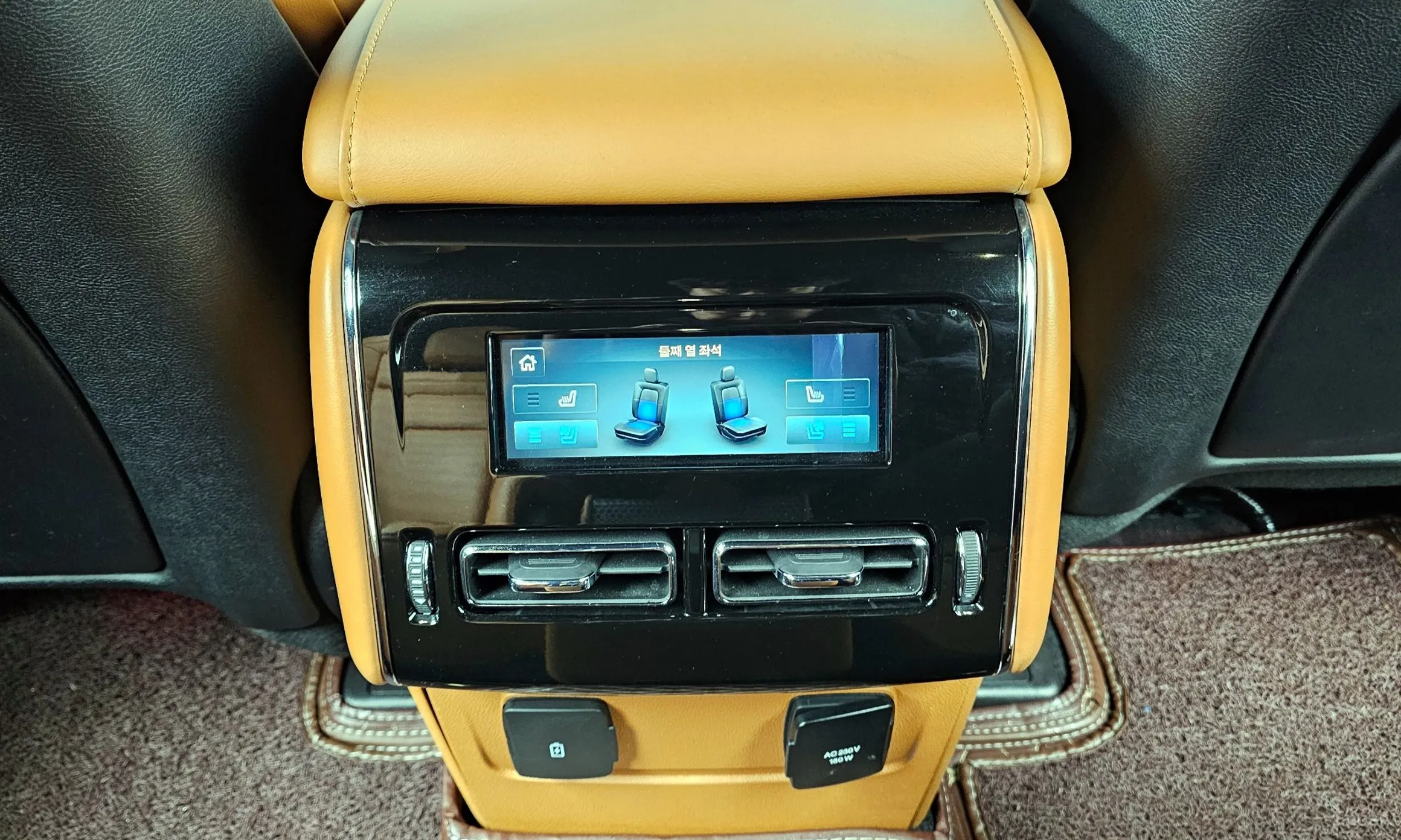 Lincoln Aviator 2nd Generation превью 18