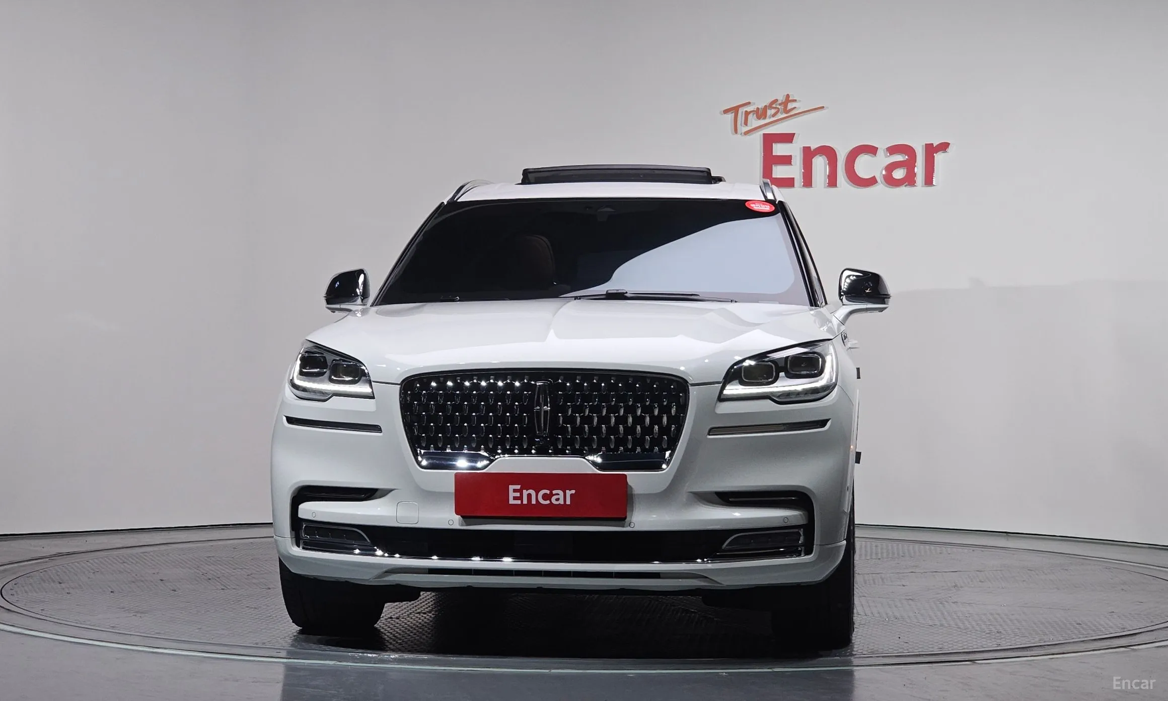Lincoln Aviator 2nd Generation превью 3