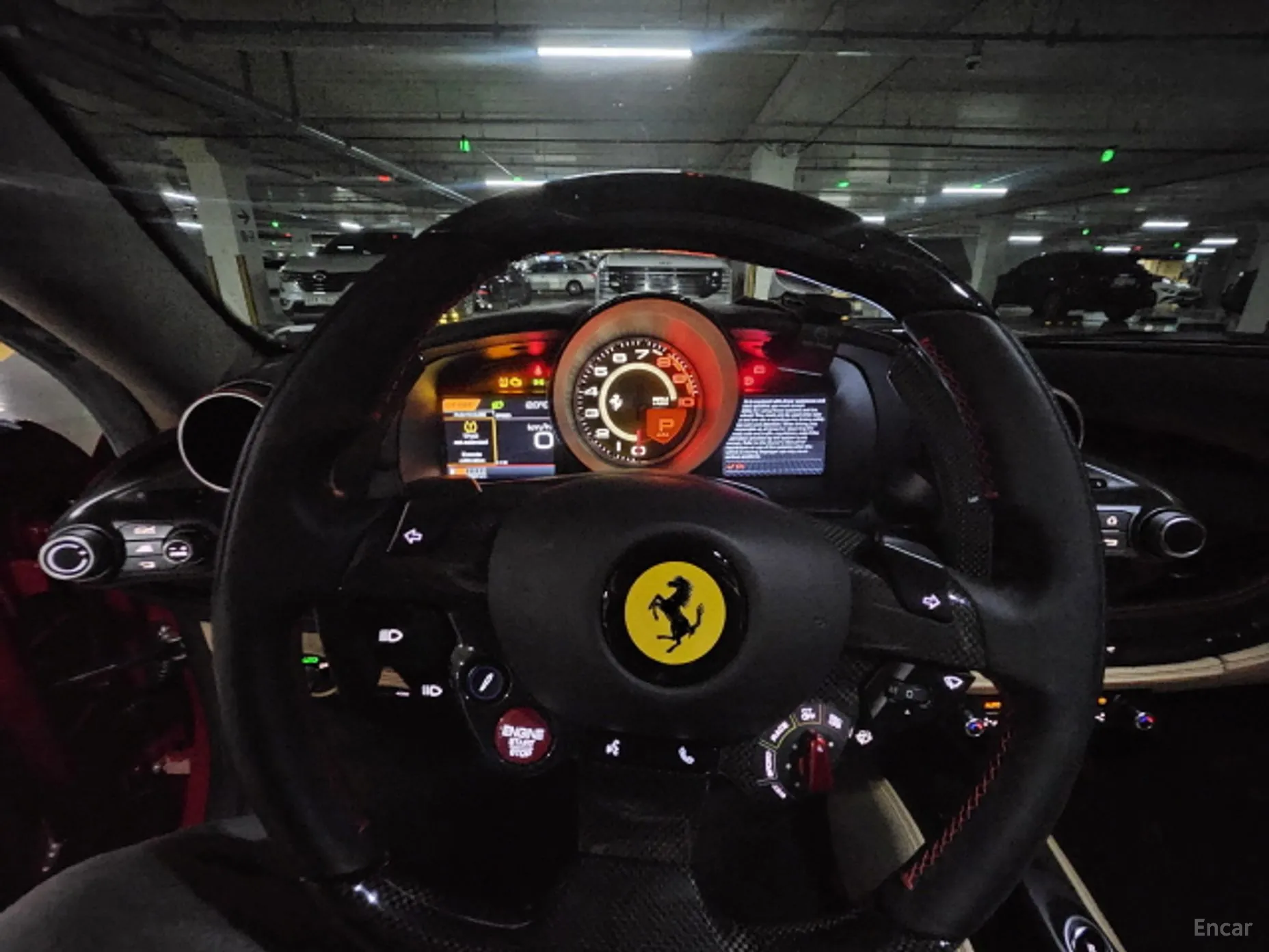 Ferrari F8 Tributo превью 12