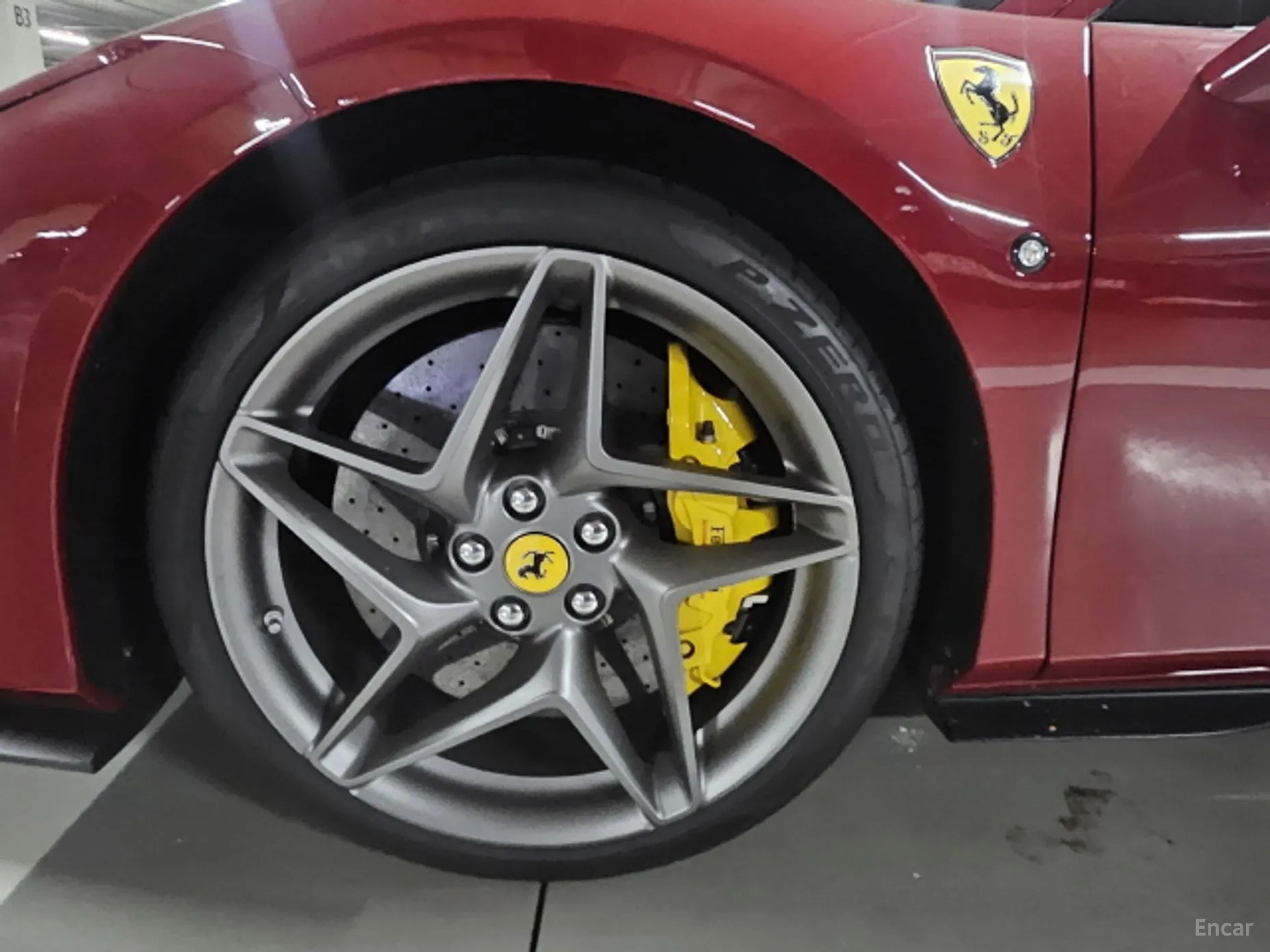 Ferrari F8 Tributo превью 6