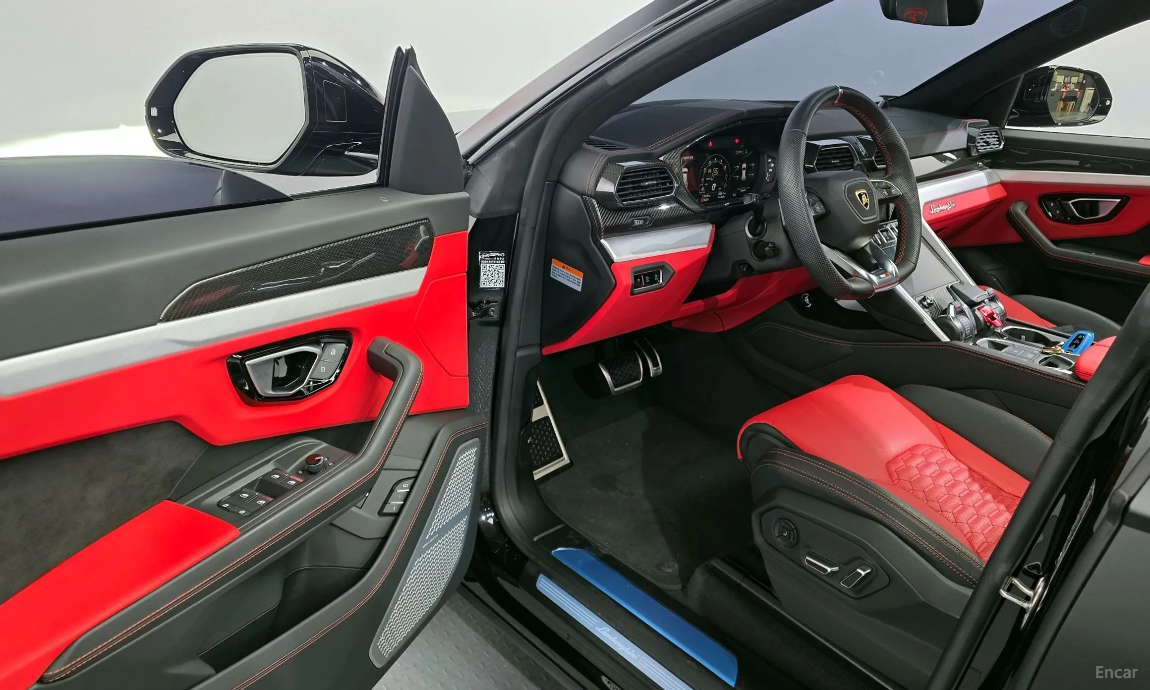 Lamborghini Urus превью 10