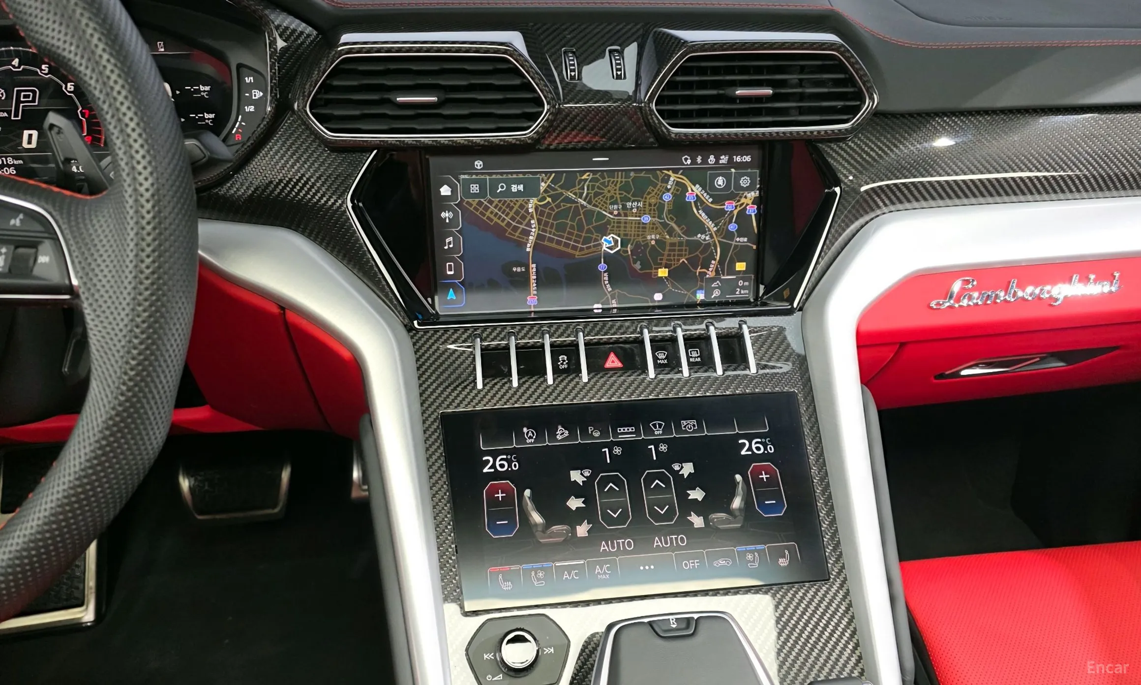 Lamborghini Urus превью 20