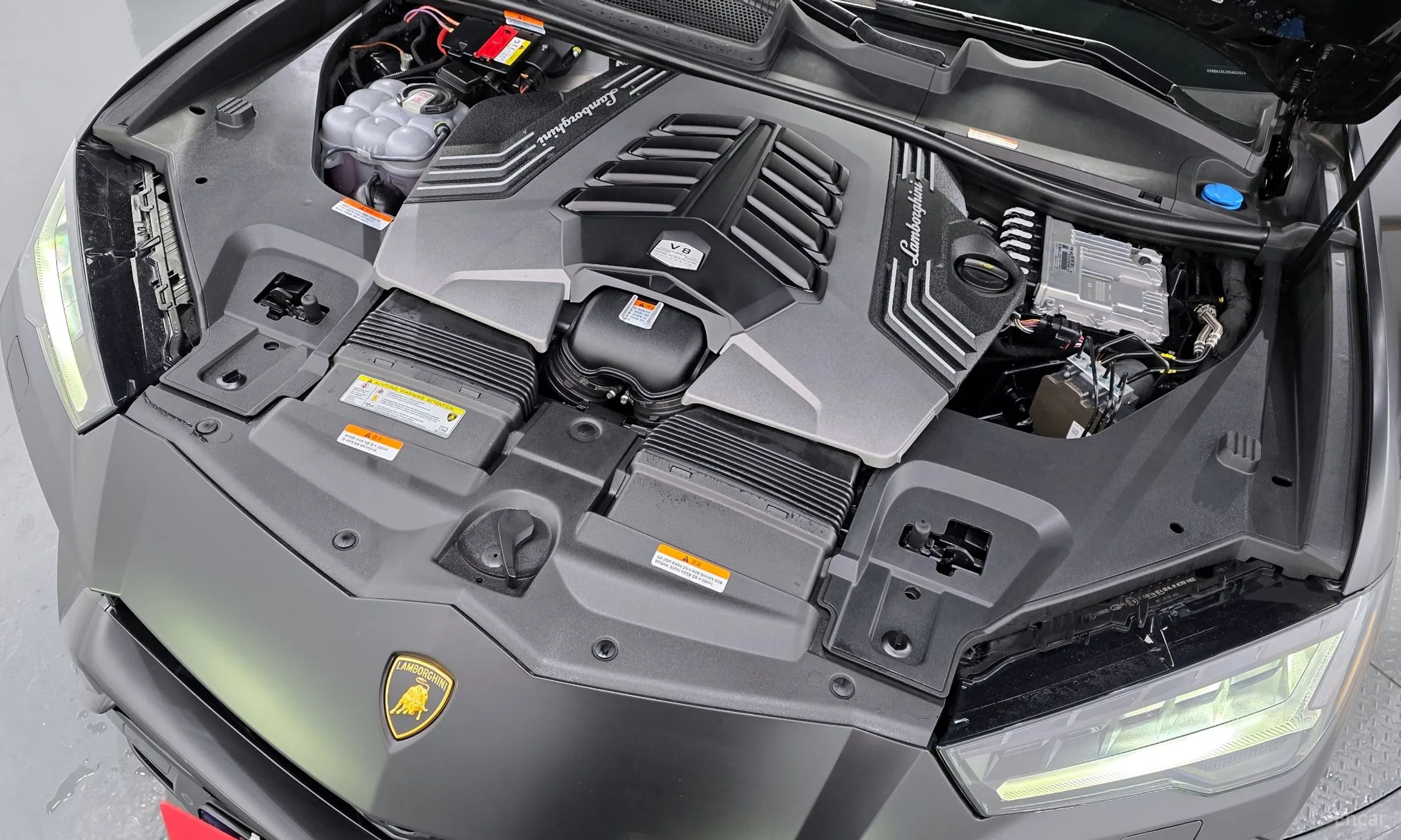 Lamborghini Urus превью 6