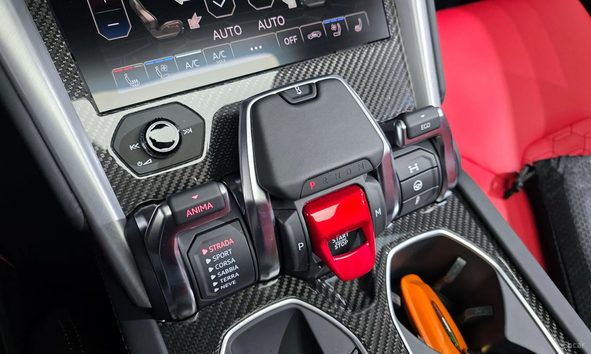 Lamborghini Urus превью 9