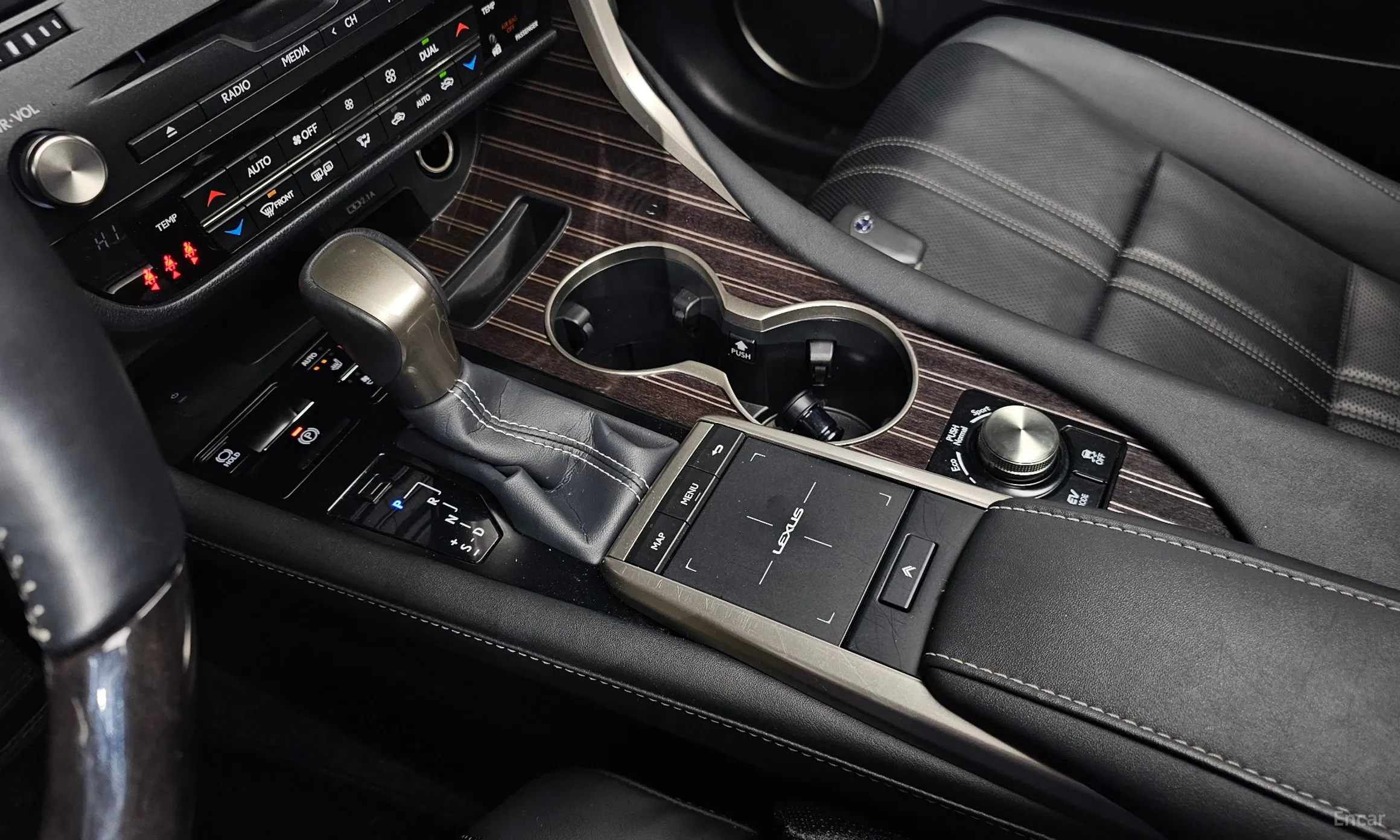 Lexus RX450h Gen 4 превью 9