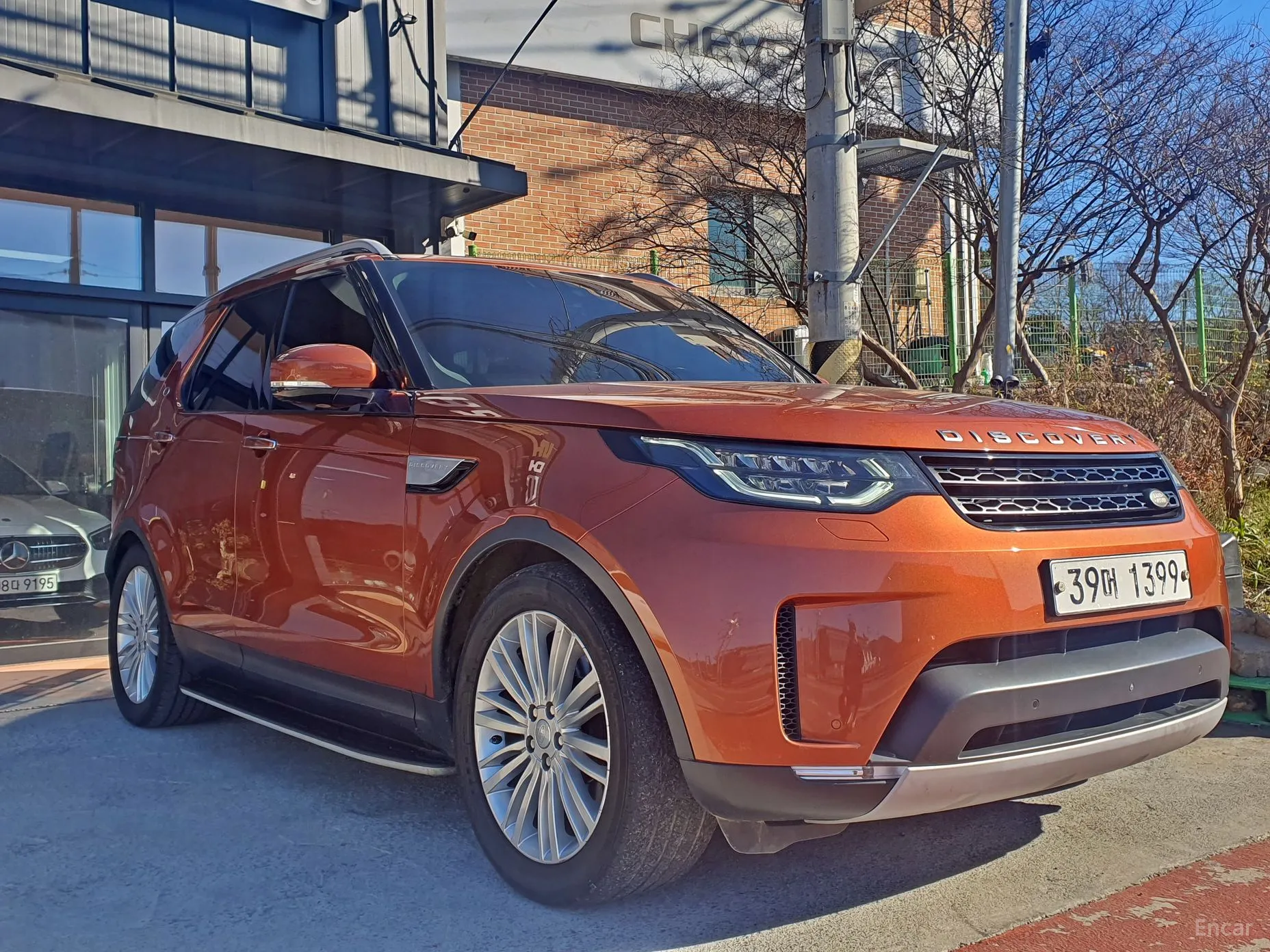 Land Rover Discovery 5 превью 4