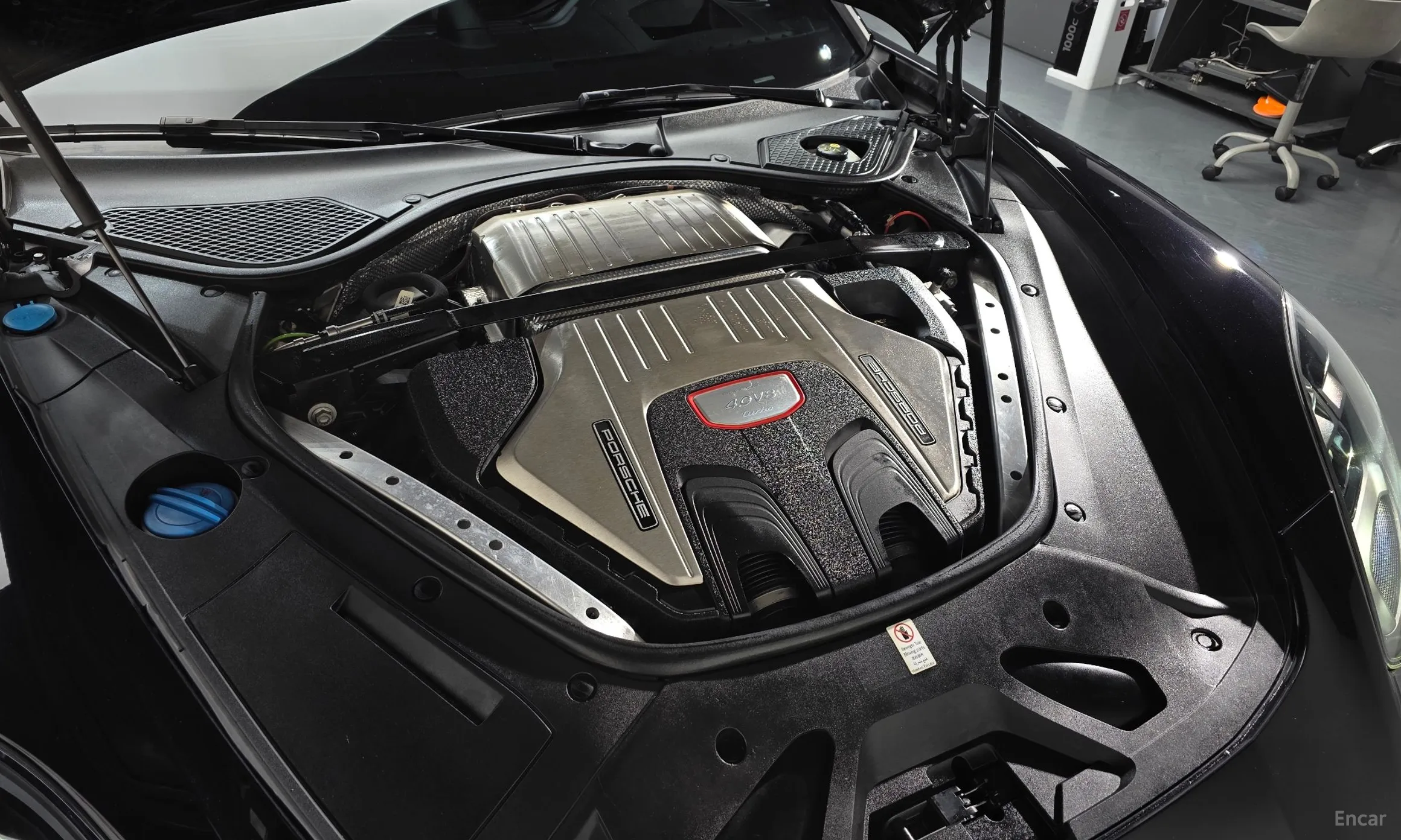 Porsche Panamera (971) превью 6