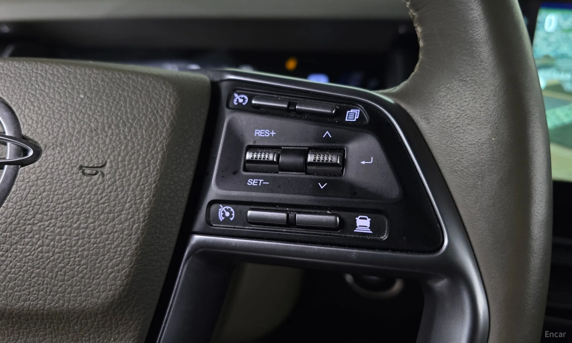 KG Mobility (SsangYong) Torres превью 14