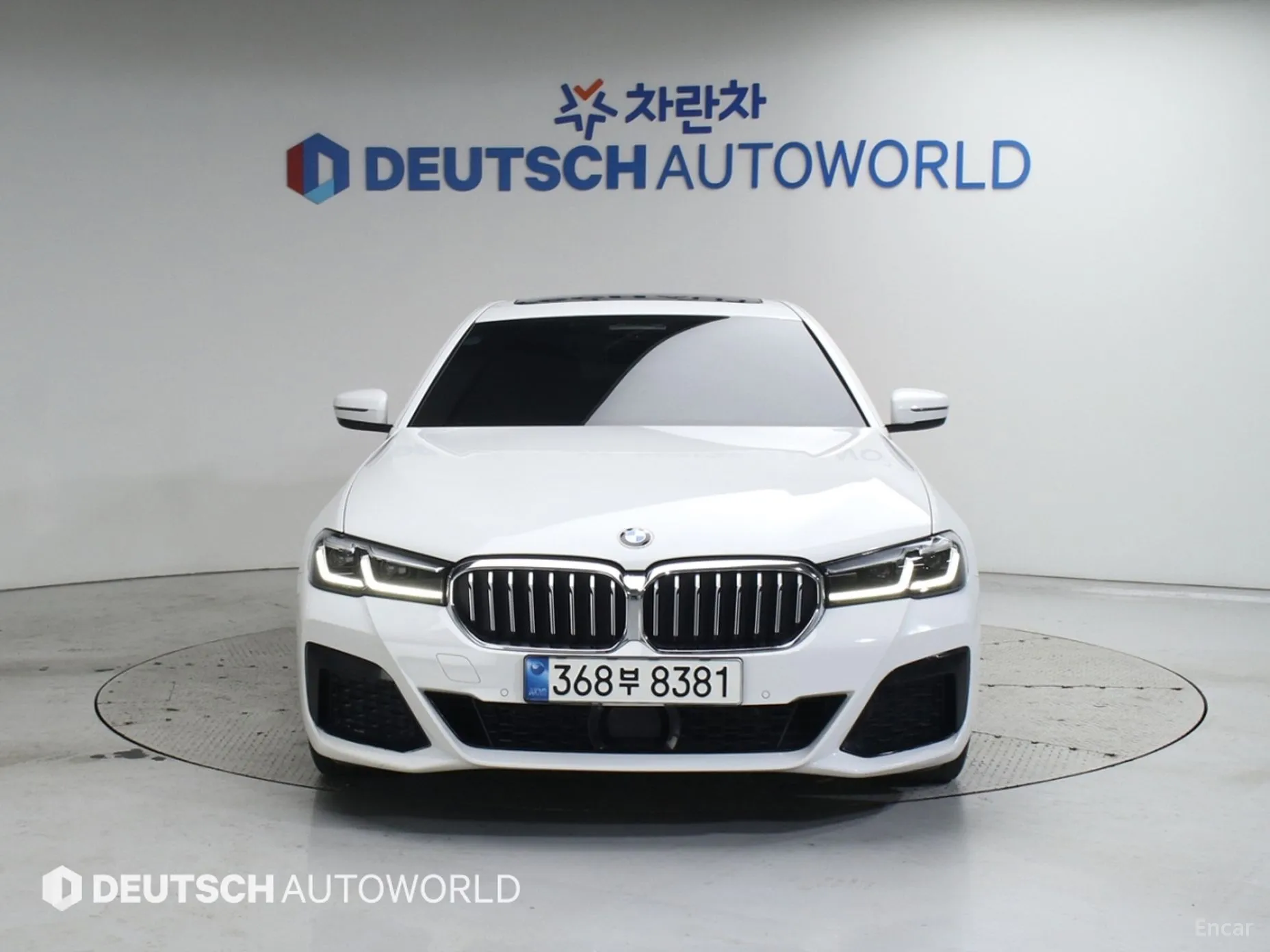 BMW 5 Series (G30) превью 3